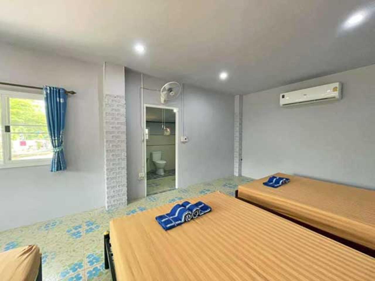 Family Room with Bathroom - Photo 4