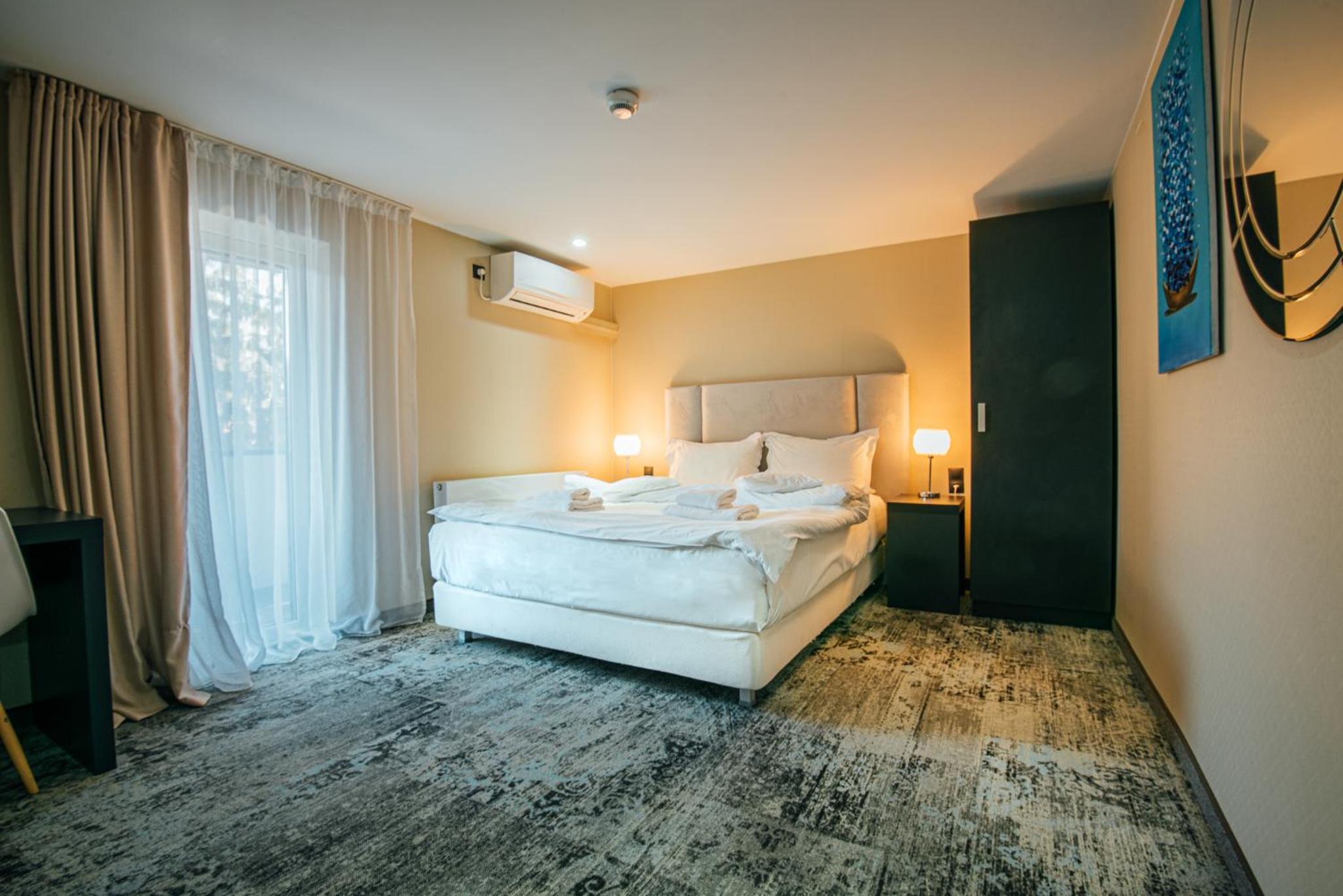 Double Room - Photo 1