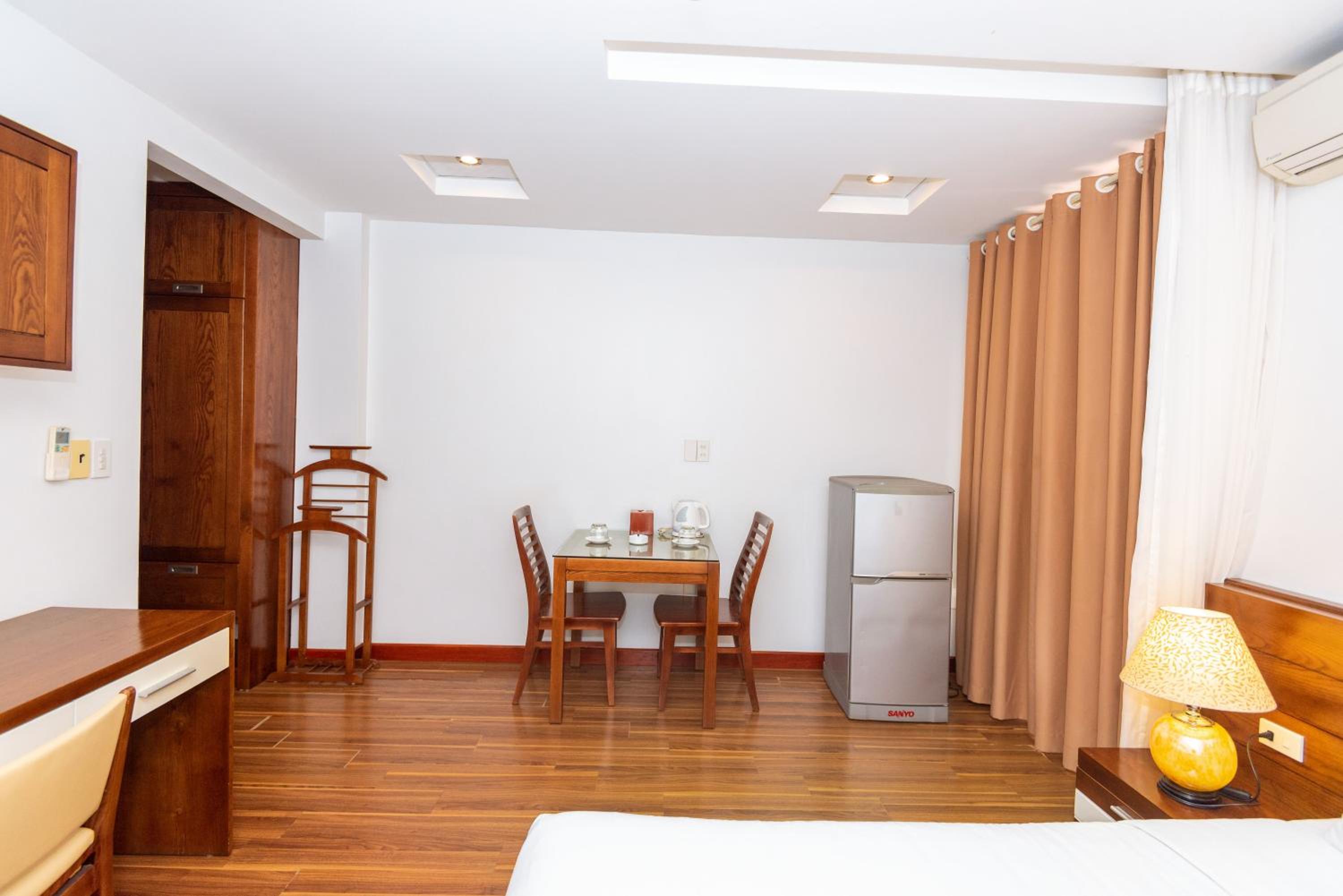 Deluxe Double Room (2 Adults + 1 Child)