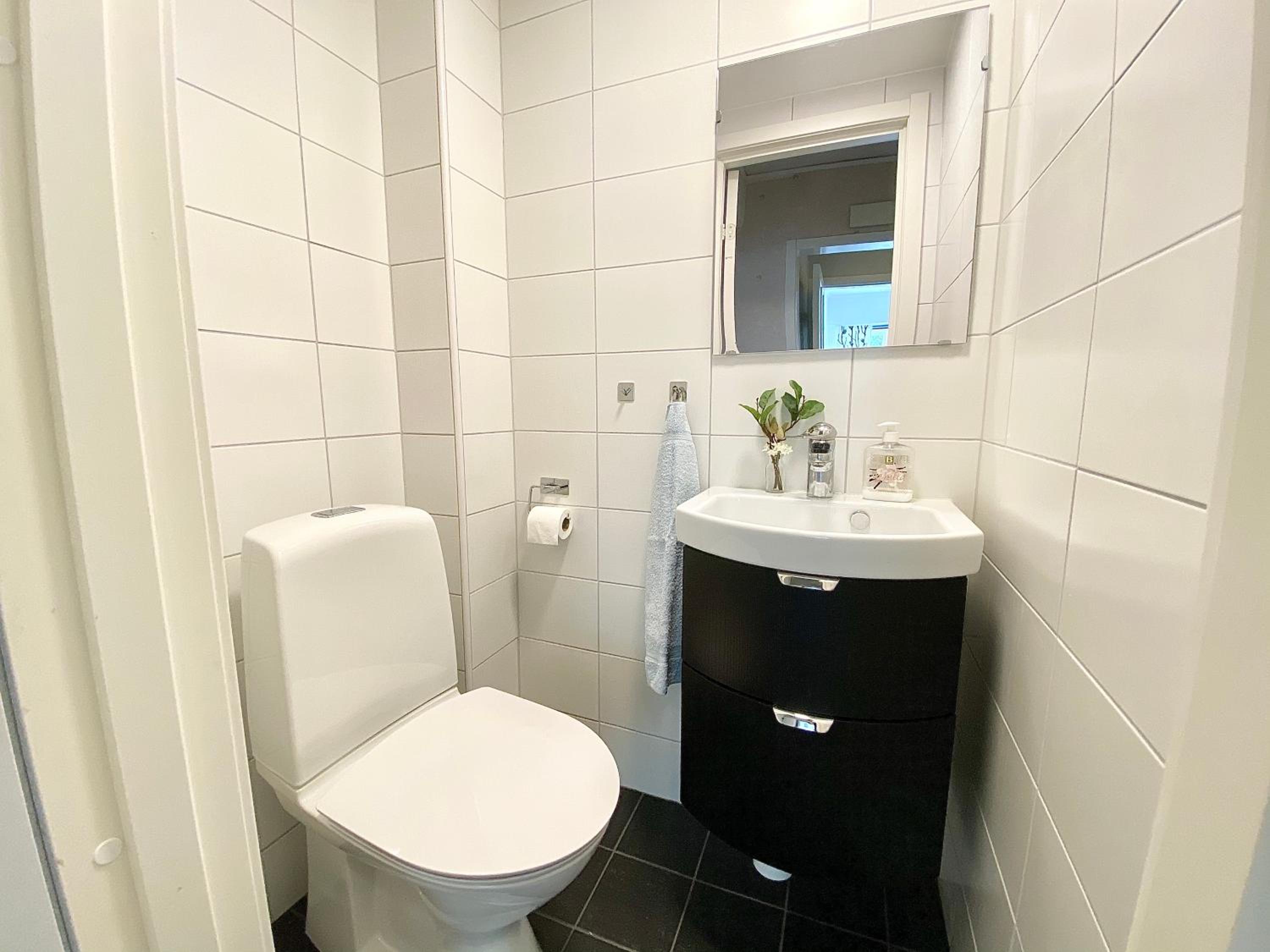 Double or Twin Room with Shared Bathroom photo 2