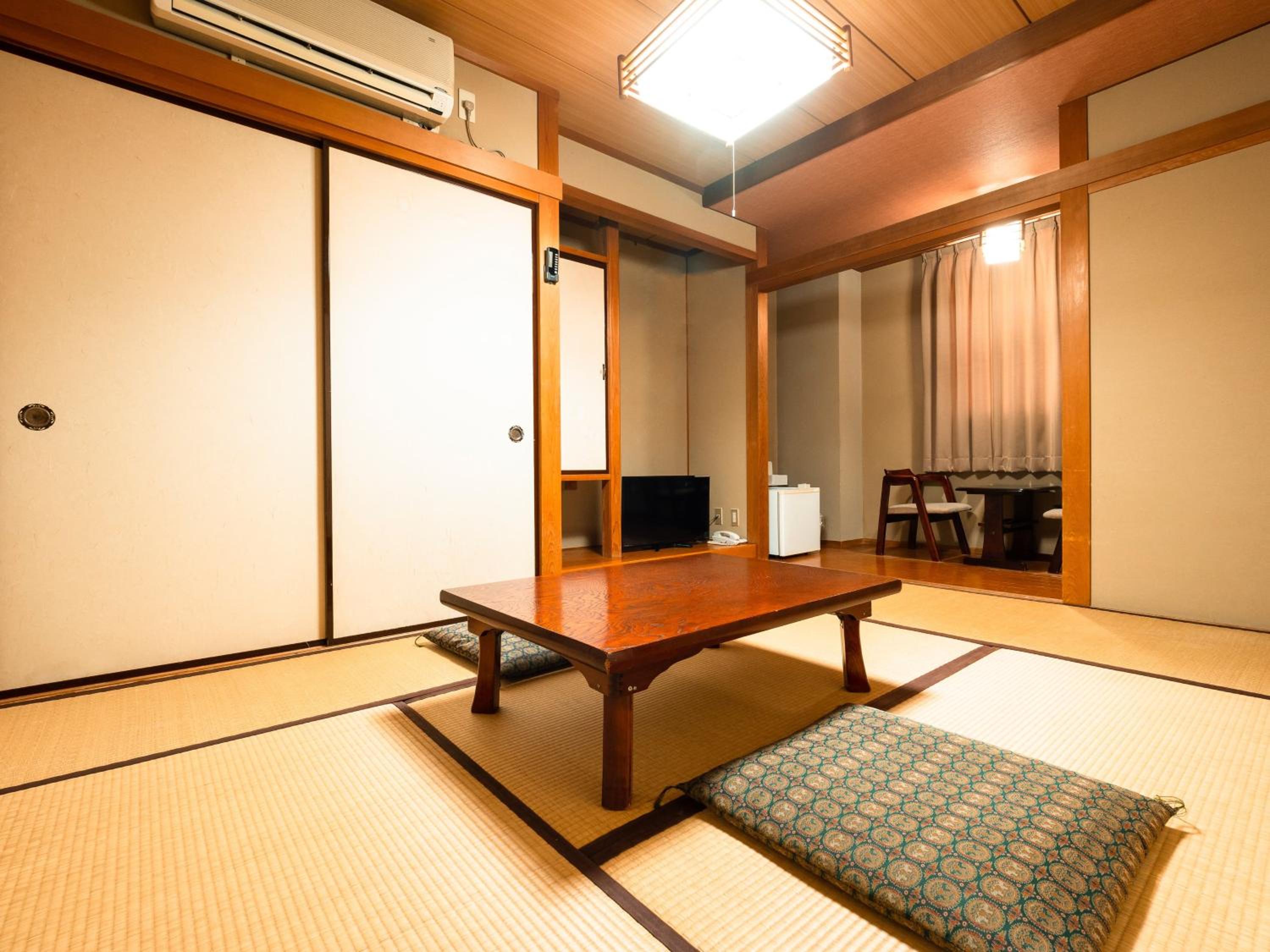 Japanese-Style Room - Photo 6