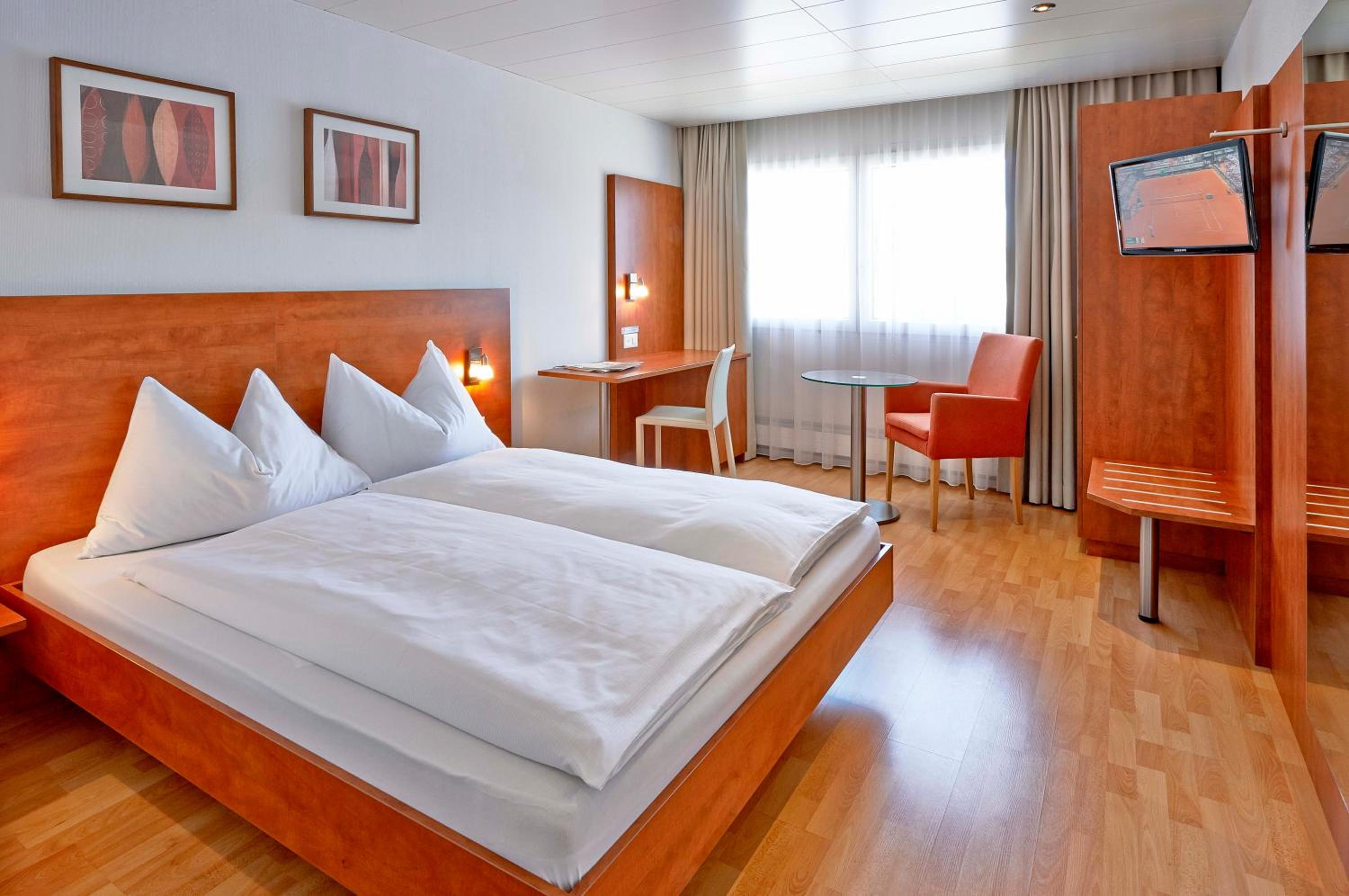 Double or Twin Room Standard