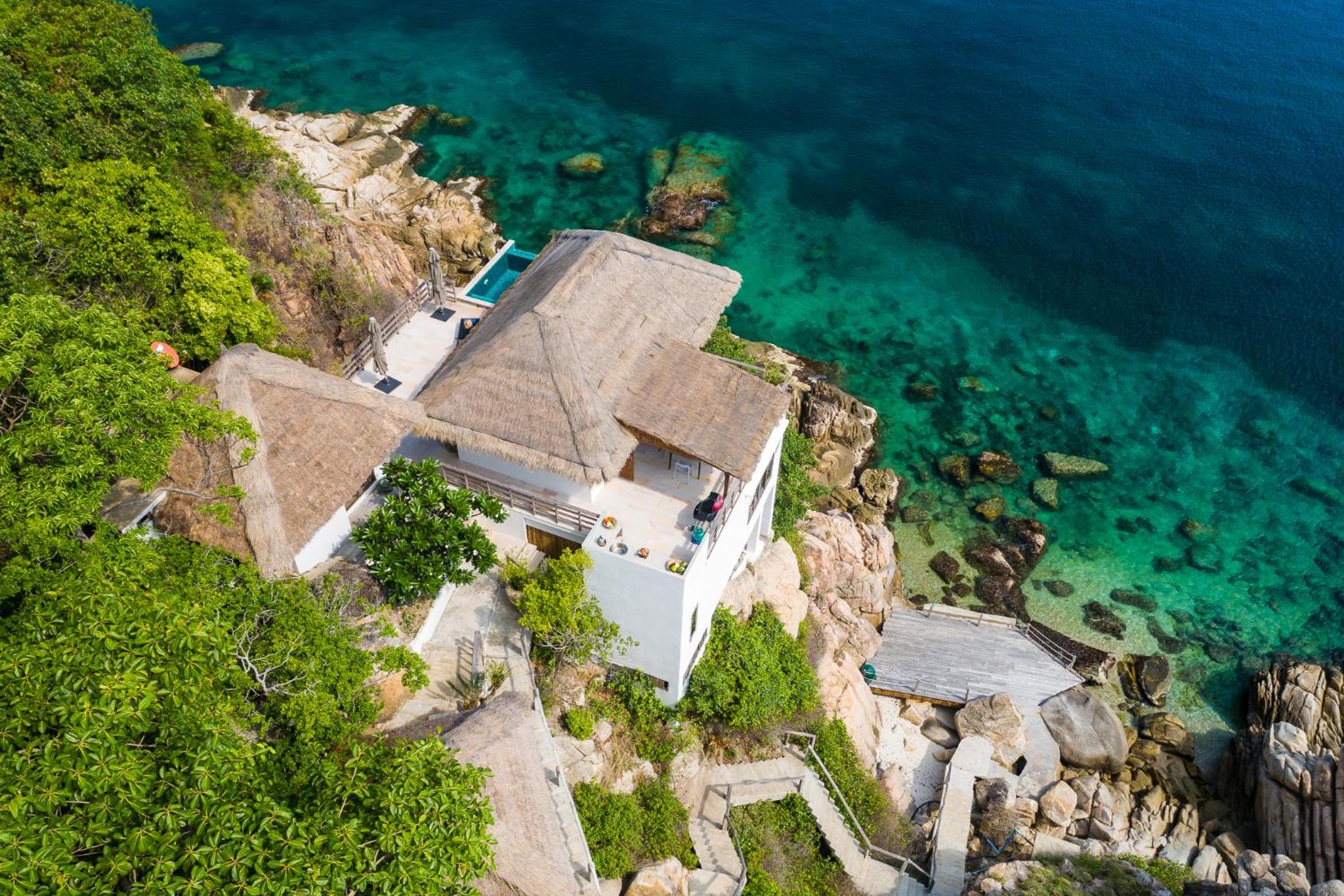 C8 Two-Bedroom Pool Villa - Beach Front - Photo 3