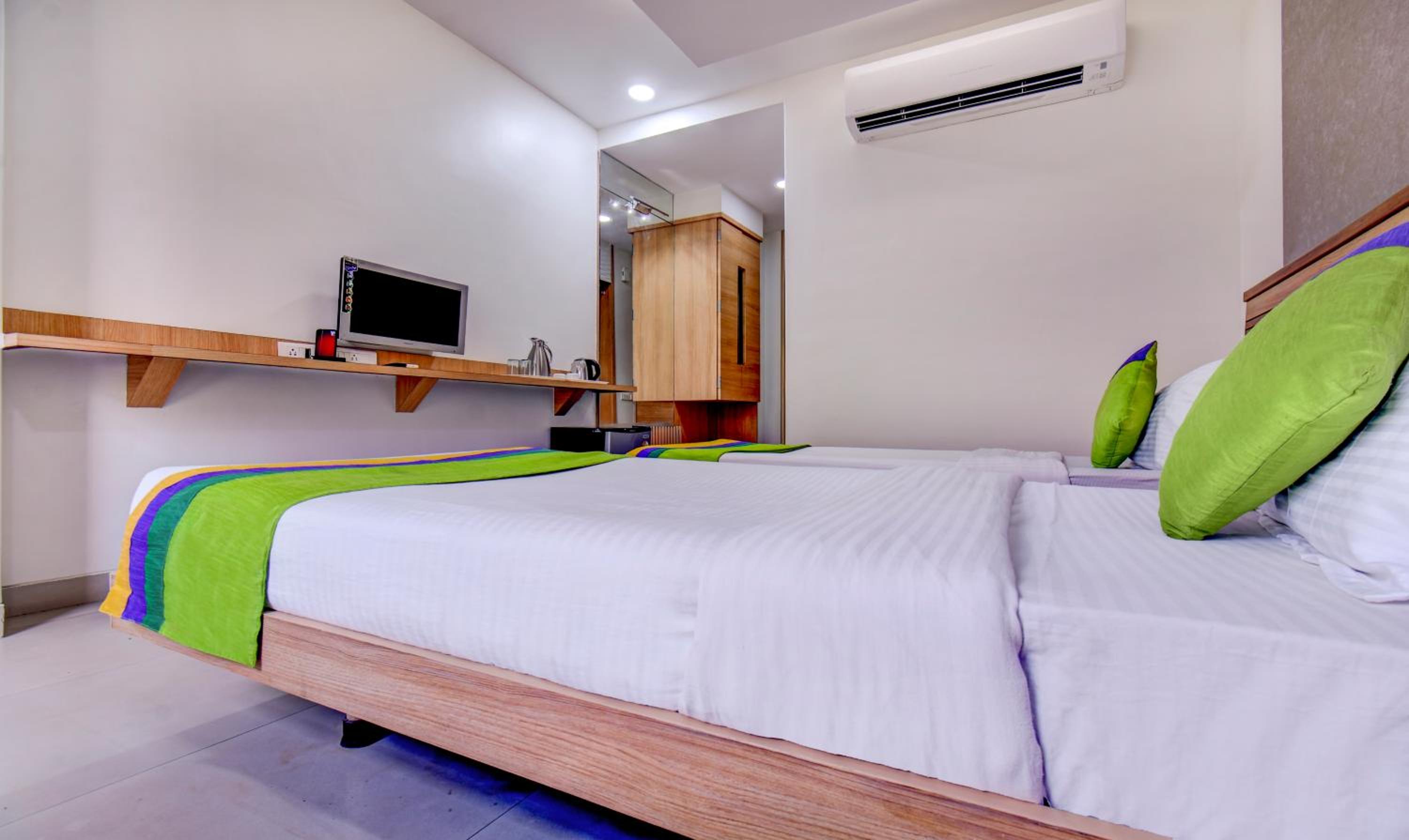 Deluxe Double Room photo 2