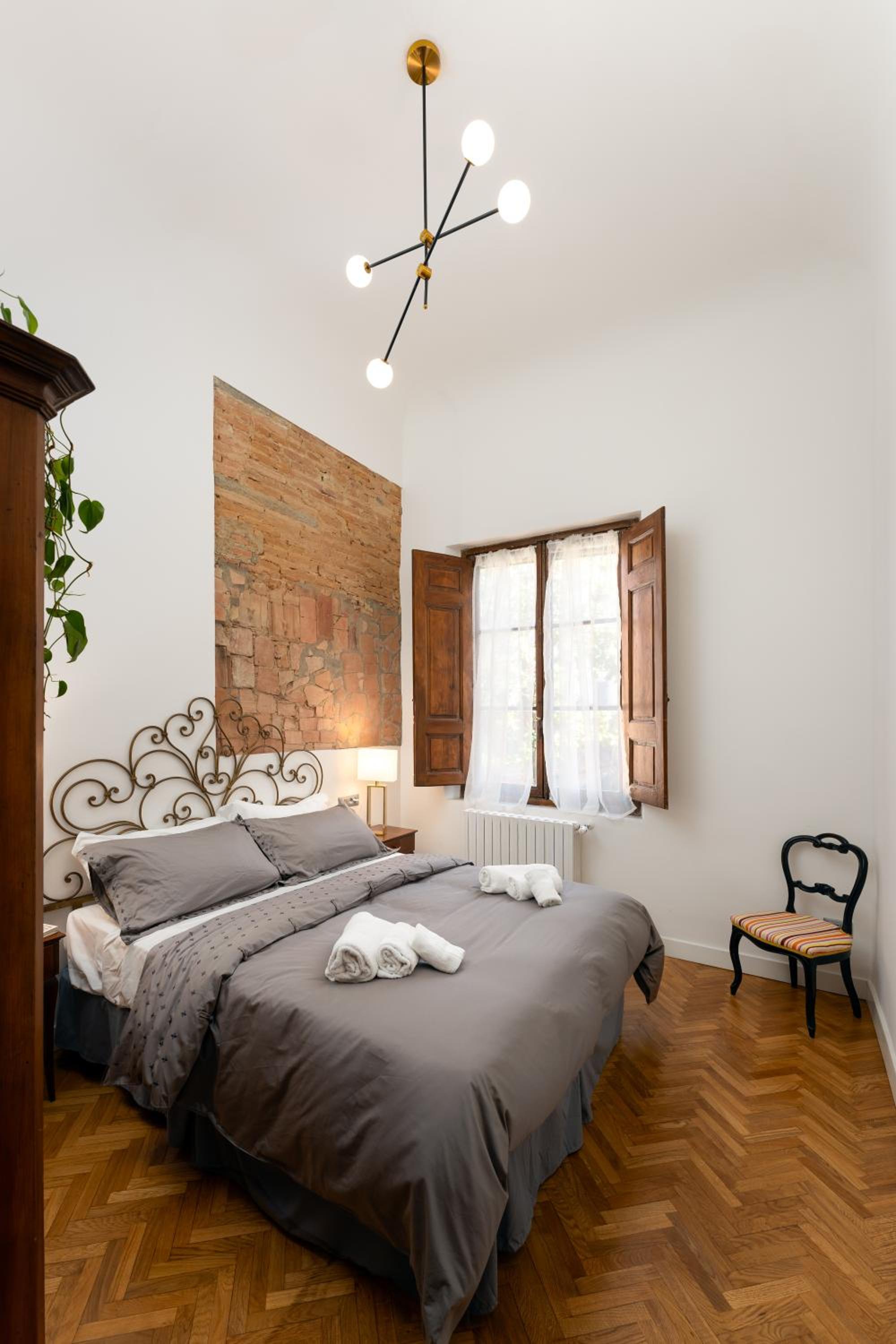 Deluxe One-Bedroom Apartment with Garden View