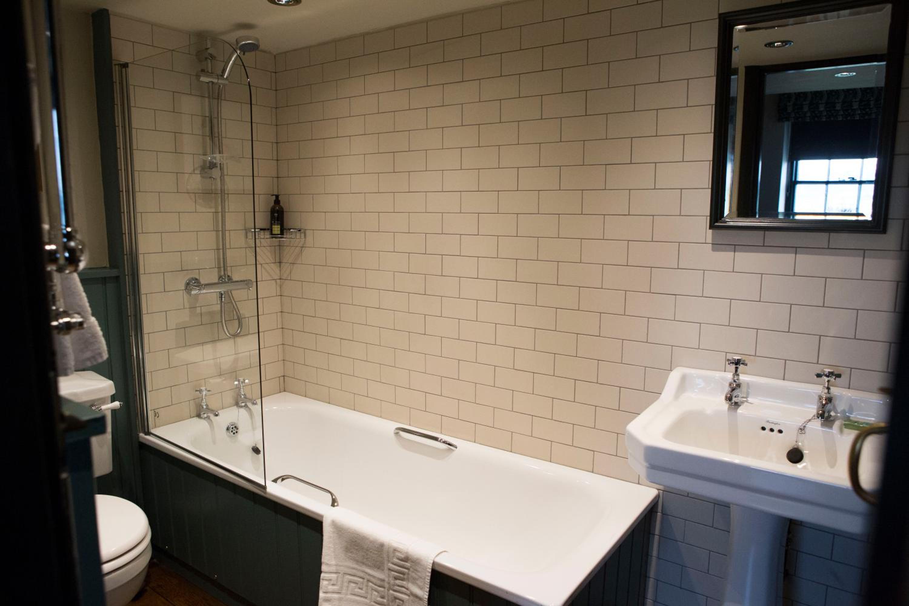 King Suite - Photo 11