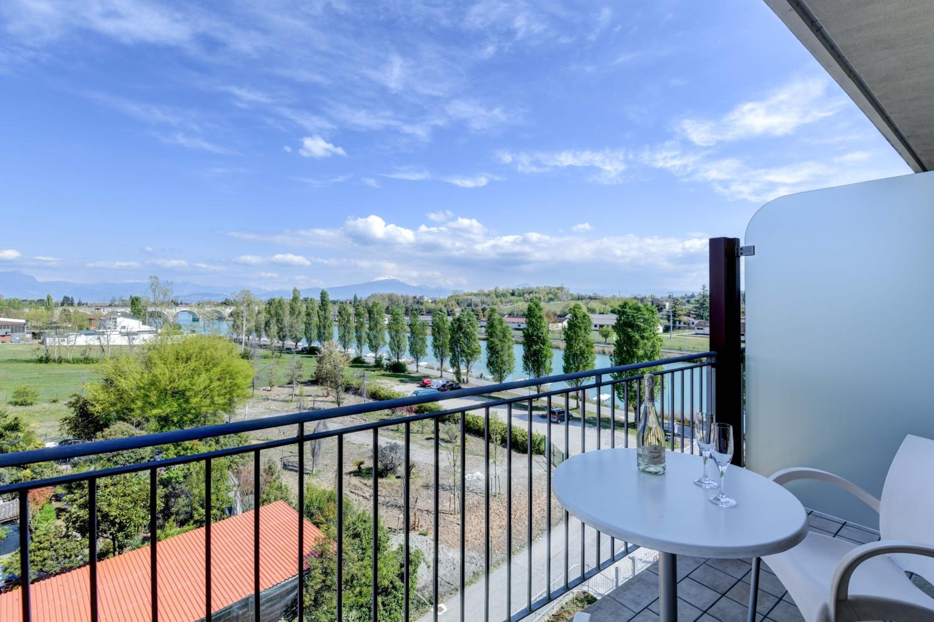 Junior Suite with Balcony and Sauna - Photo 4