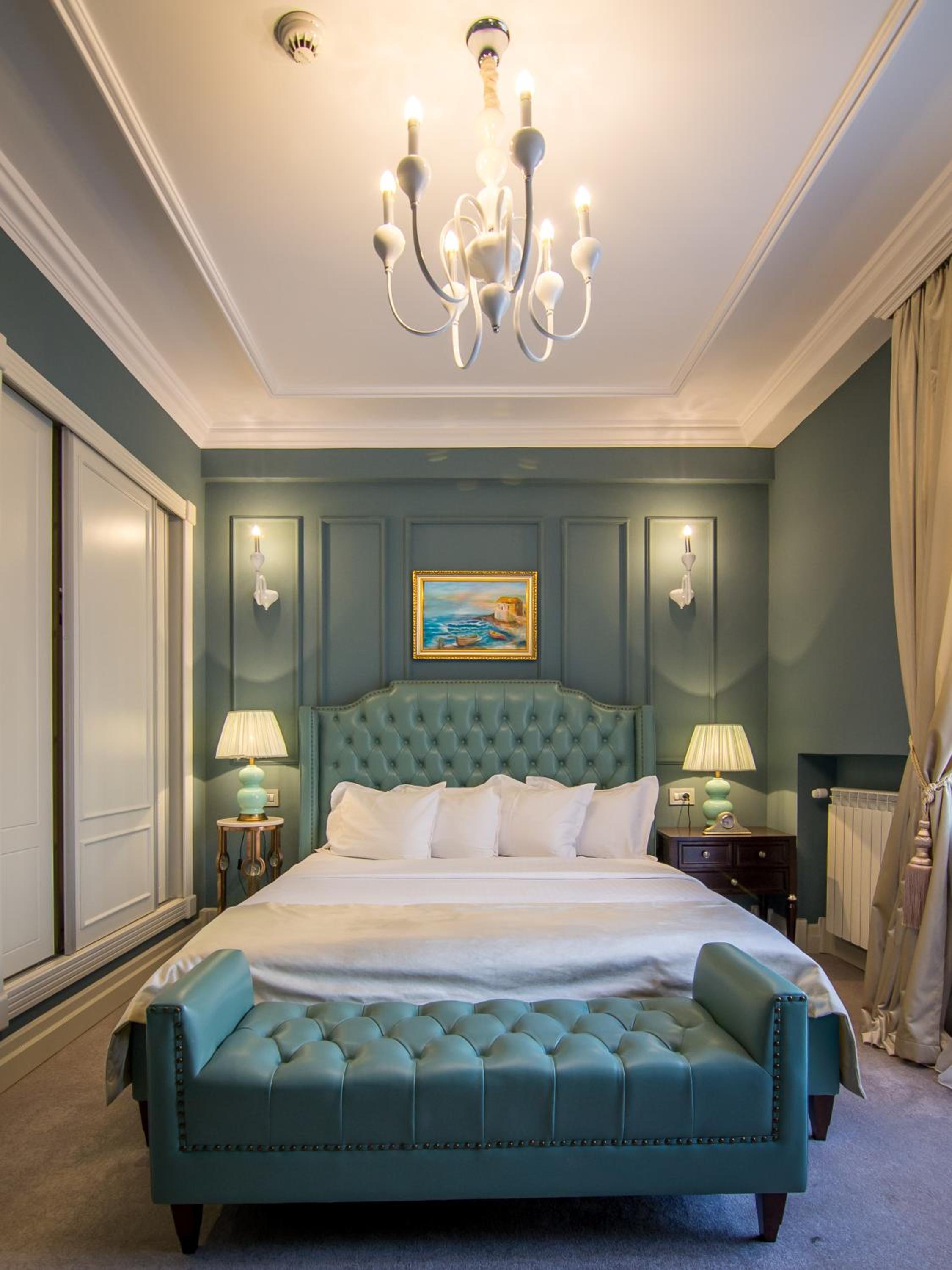 Deluxe King Room - Photo 18