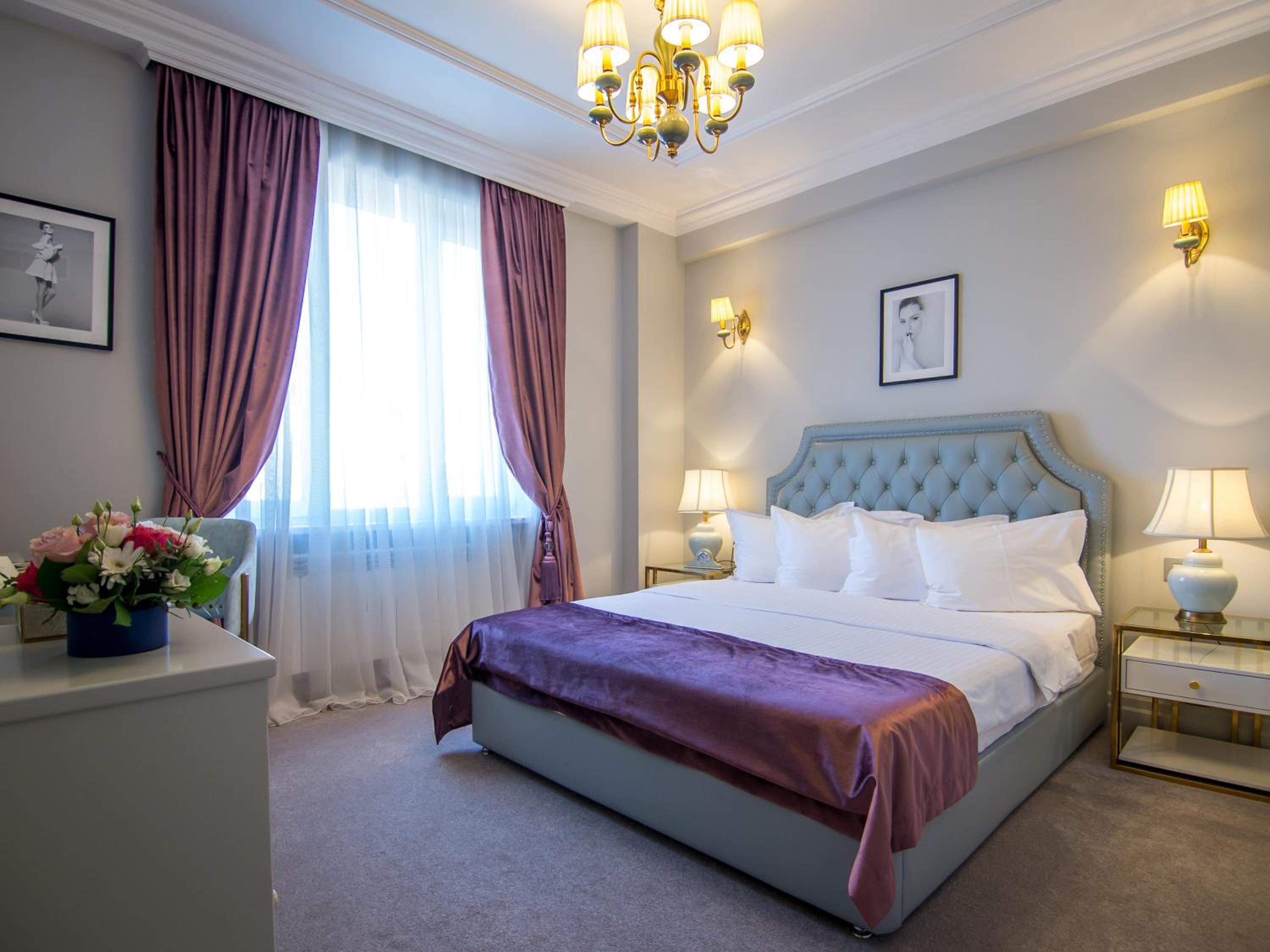 Deluxe King Room - Photo 19
