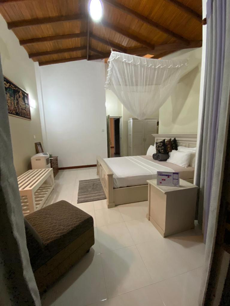 Two-Bedroom Suite with Mountain View