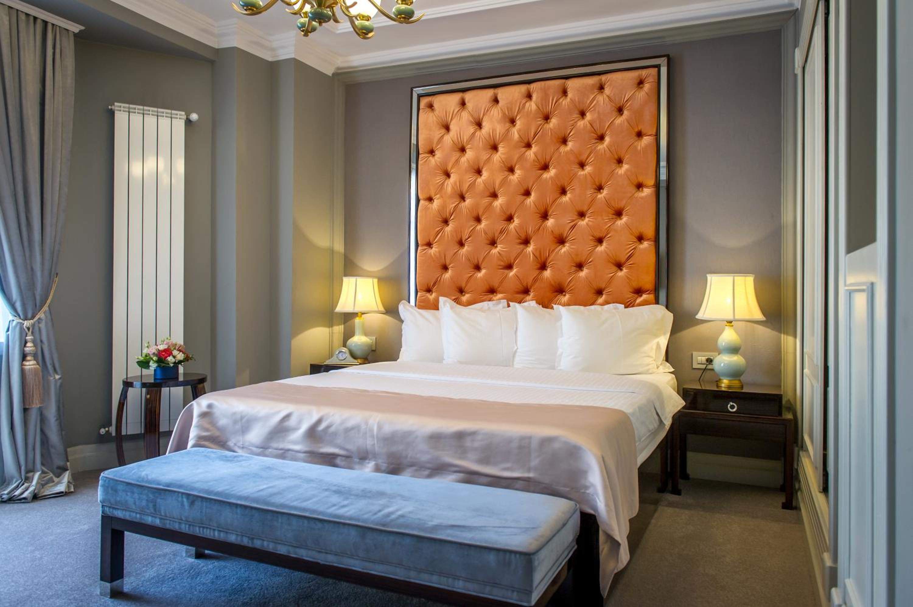 Deluxe King Room - Photo 36