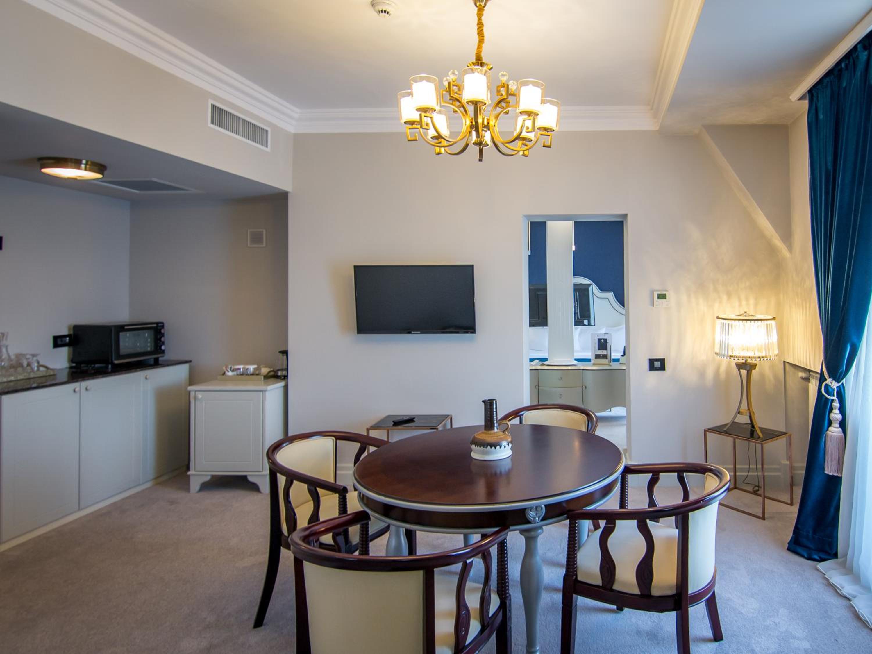 Two-Bedroom Apartment - Photo 5