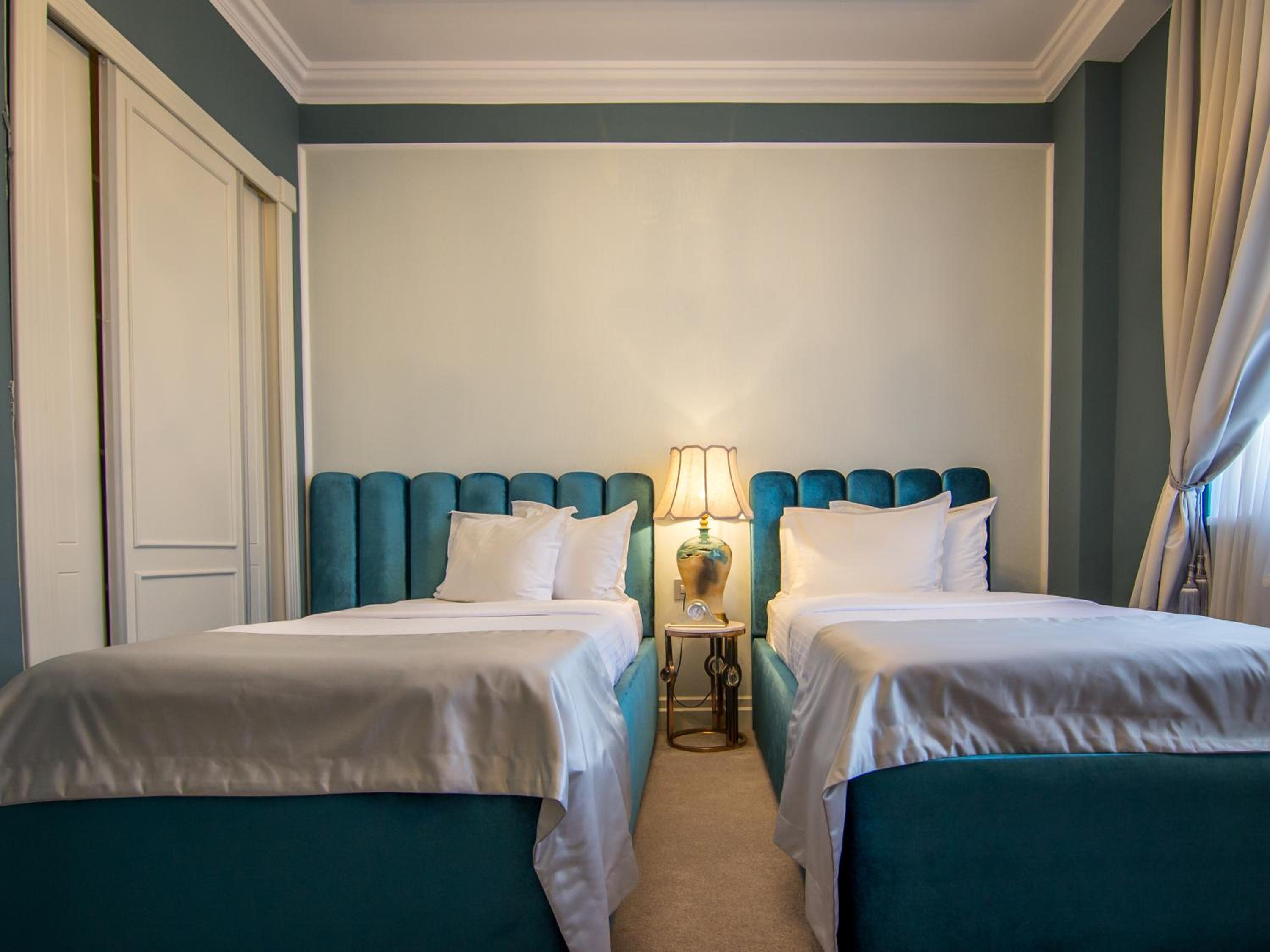 Deluxe Twin Room - Photo 7