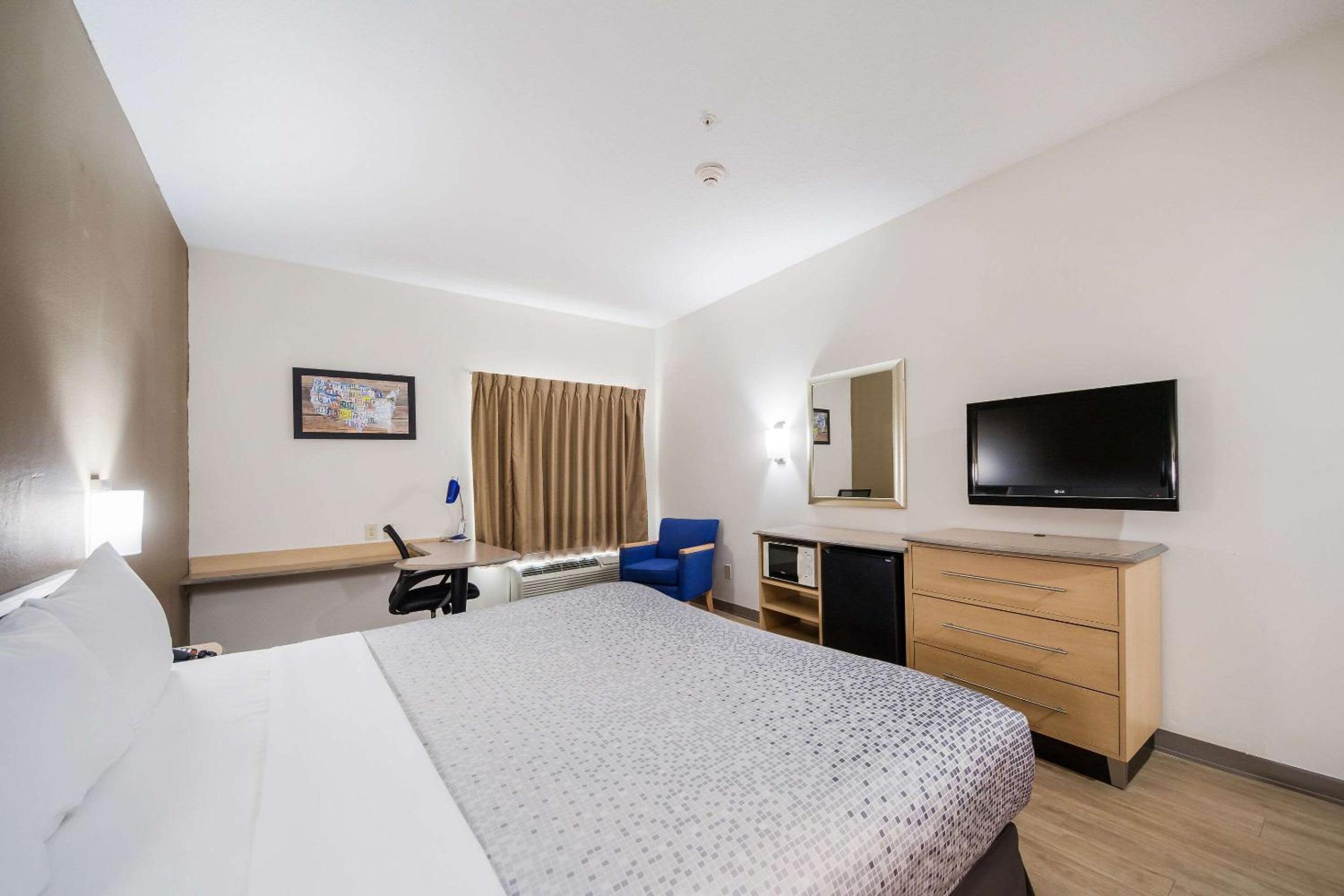 King Room - Disability Access/Non-Smoking - Photo 5