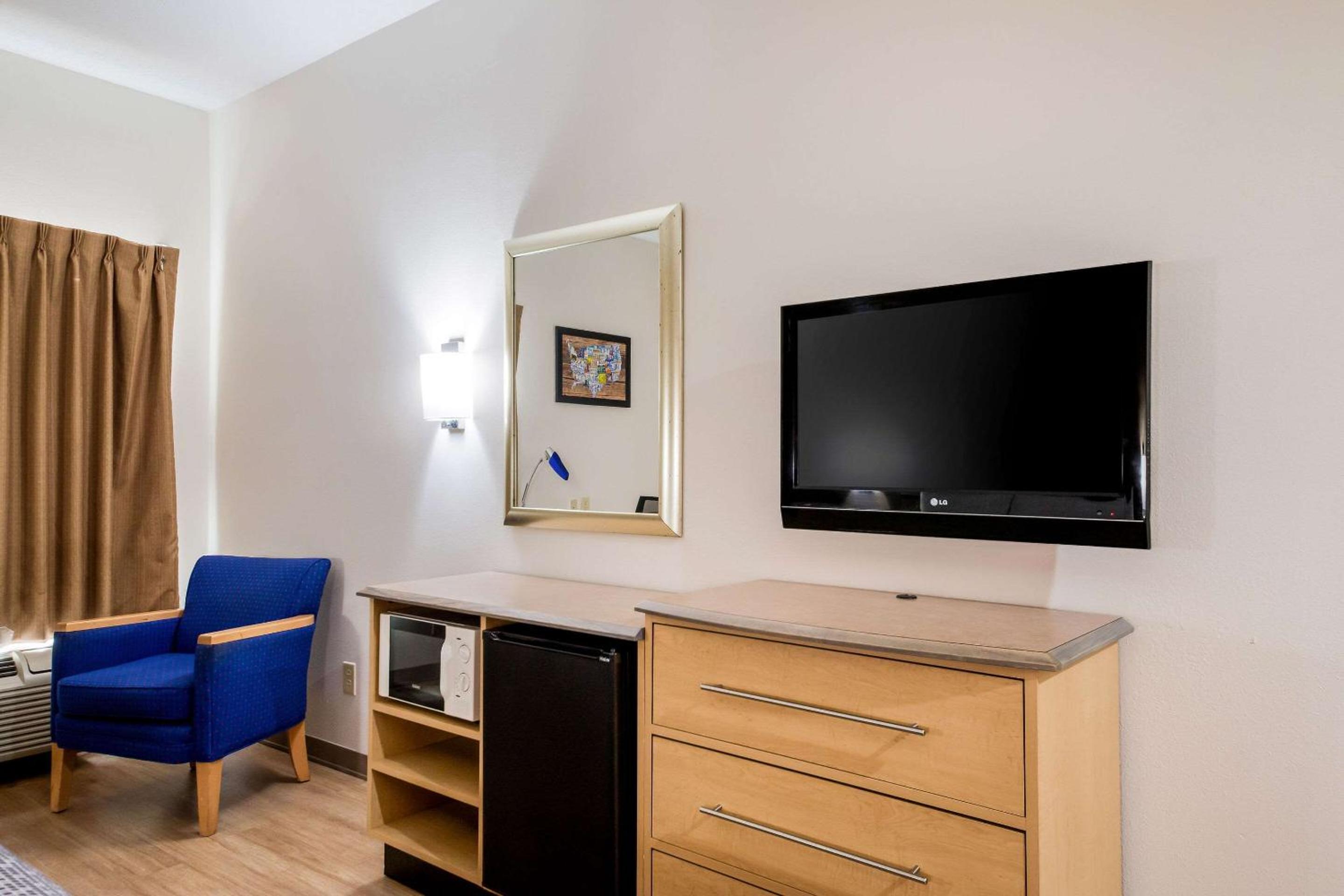 King Room - Disability Access/Non-Smoking - Photo 3