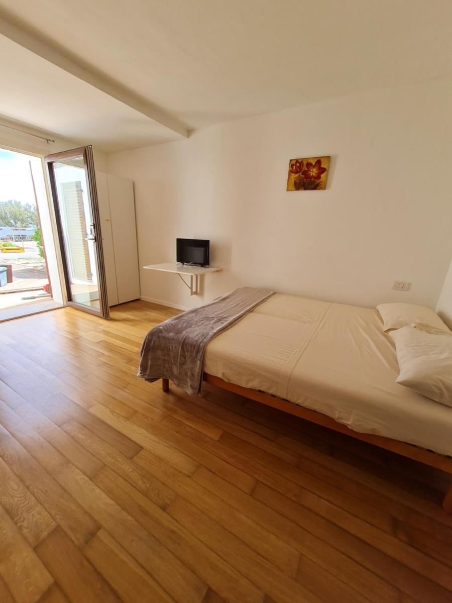Studio Apartment with Sea View photo 1