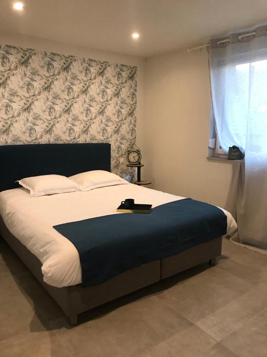 Apartment photo 2