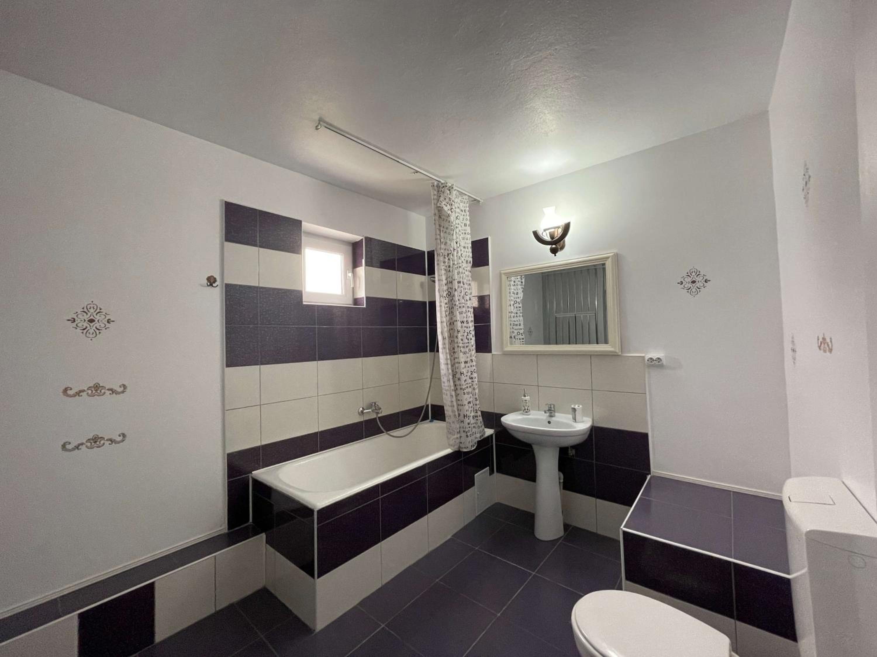 Triple Room - Photo 2