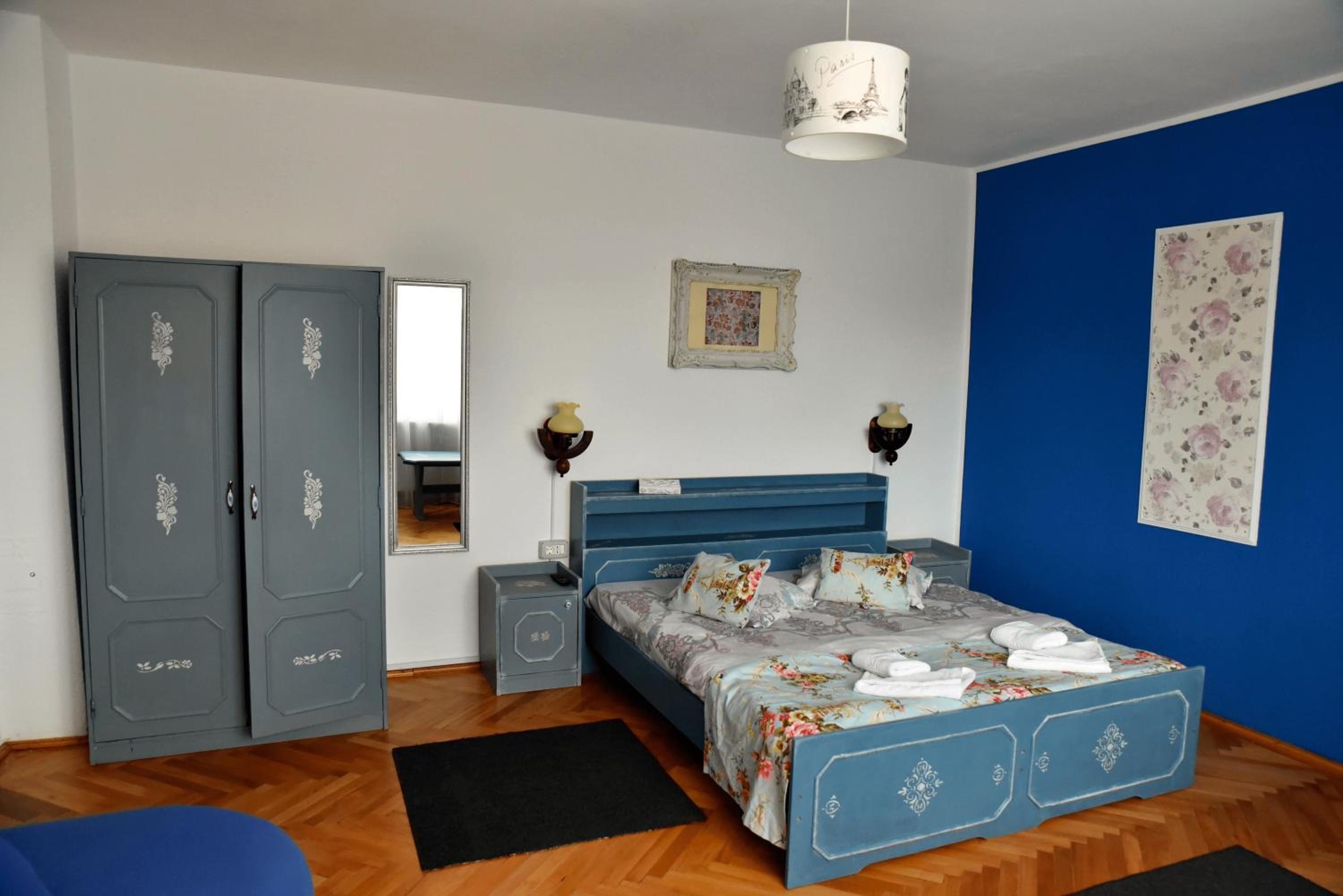 Triple Room - Photo 12
