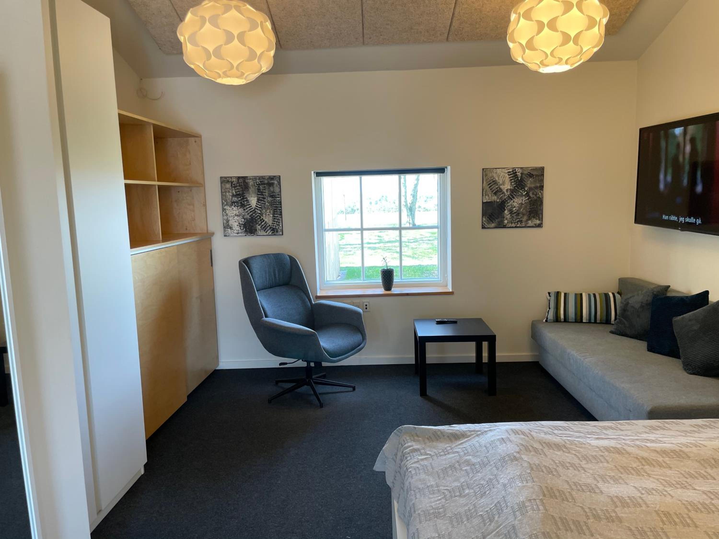 Deluxe Double Room (2 Adults + 1 Child) photo 1