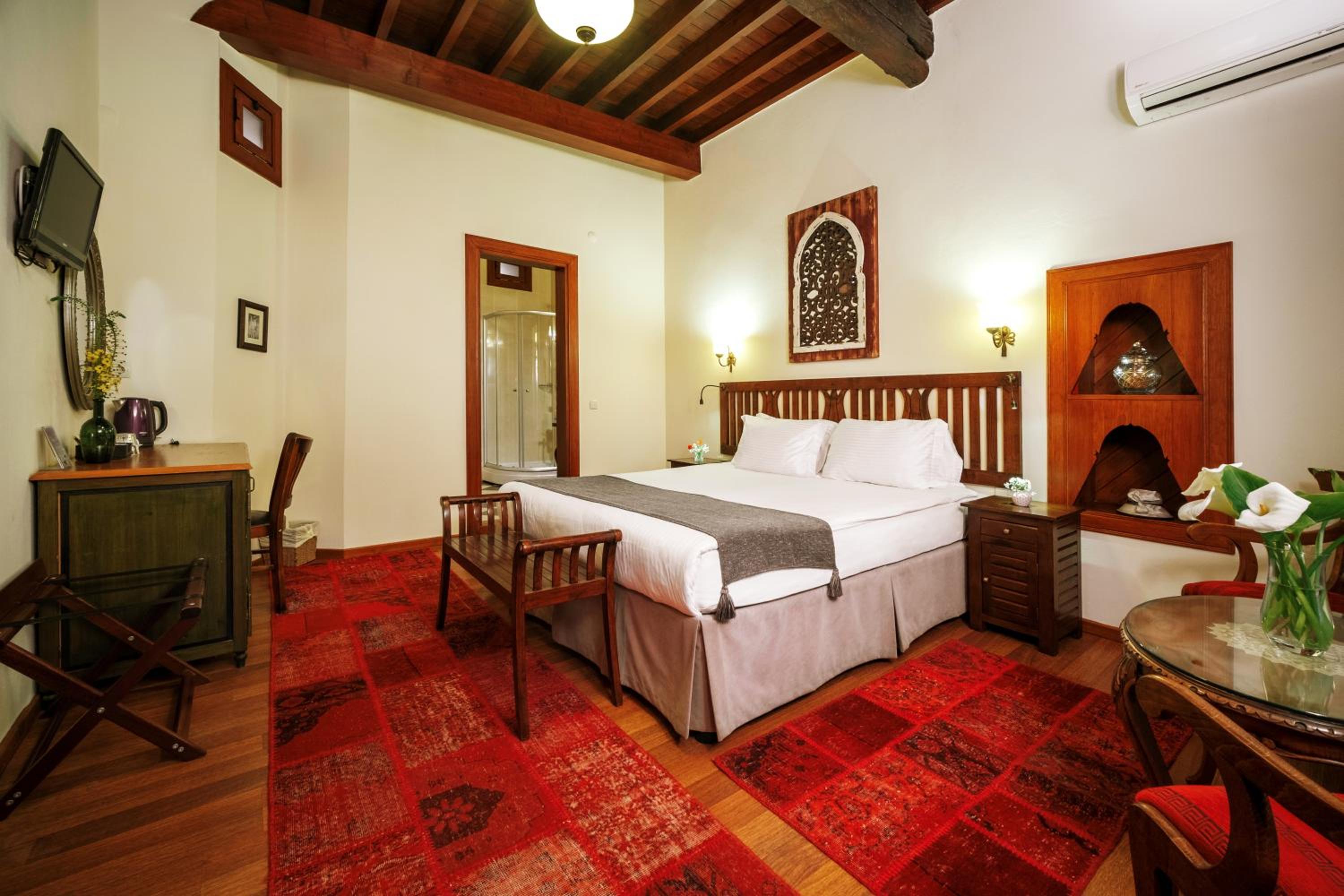 Superior Room with Sea View - Photo 2