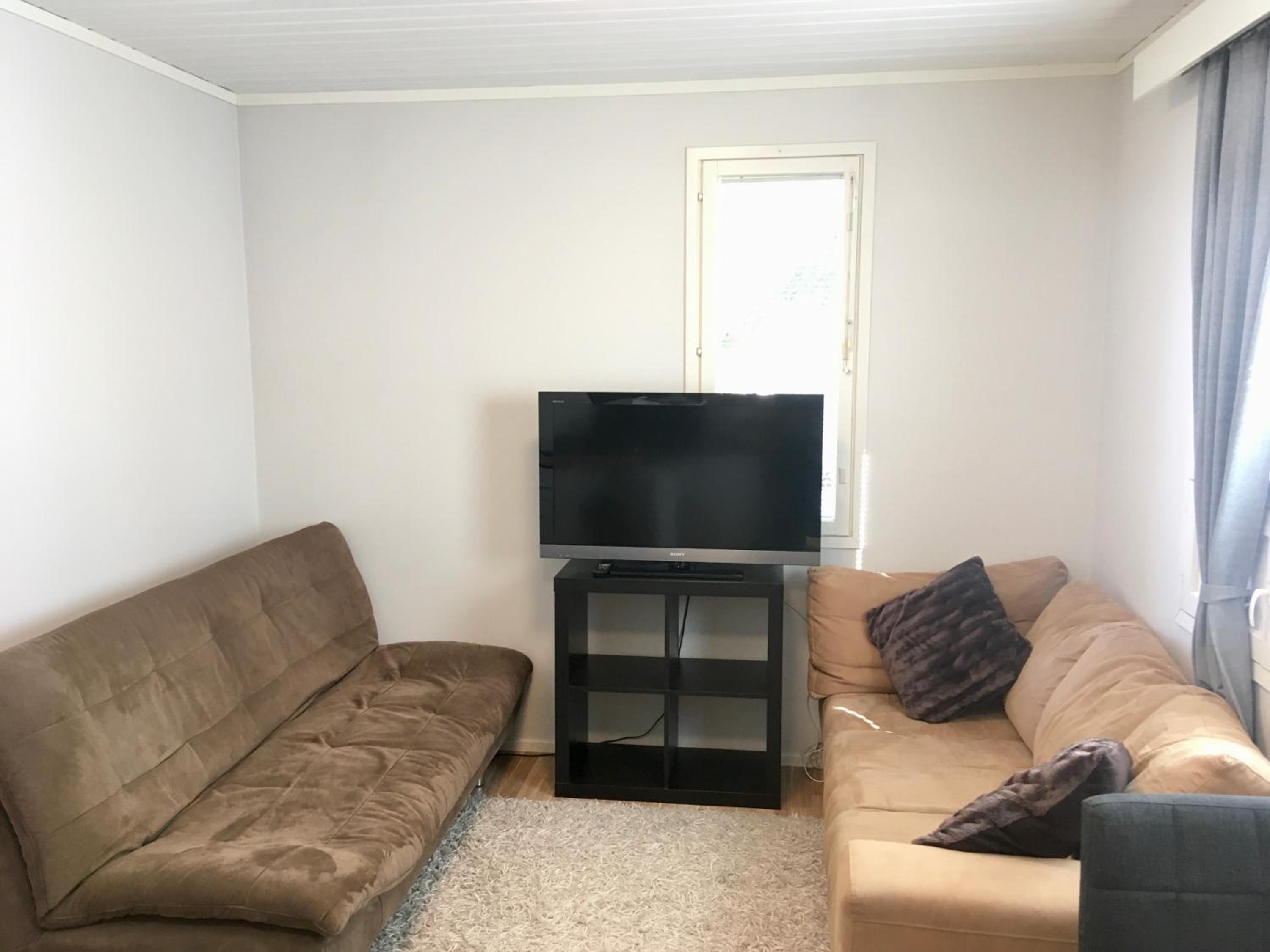 One-Bedroom Apartment - Photo 8