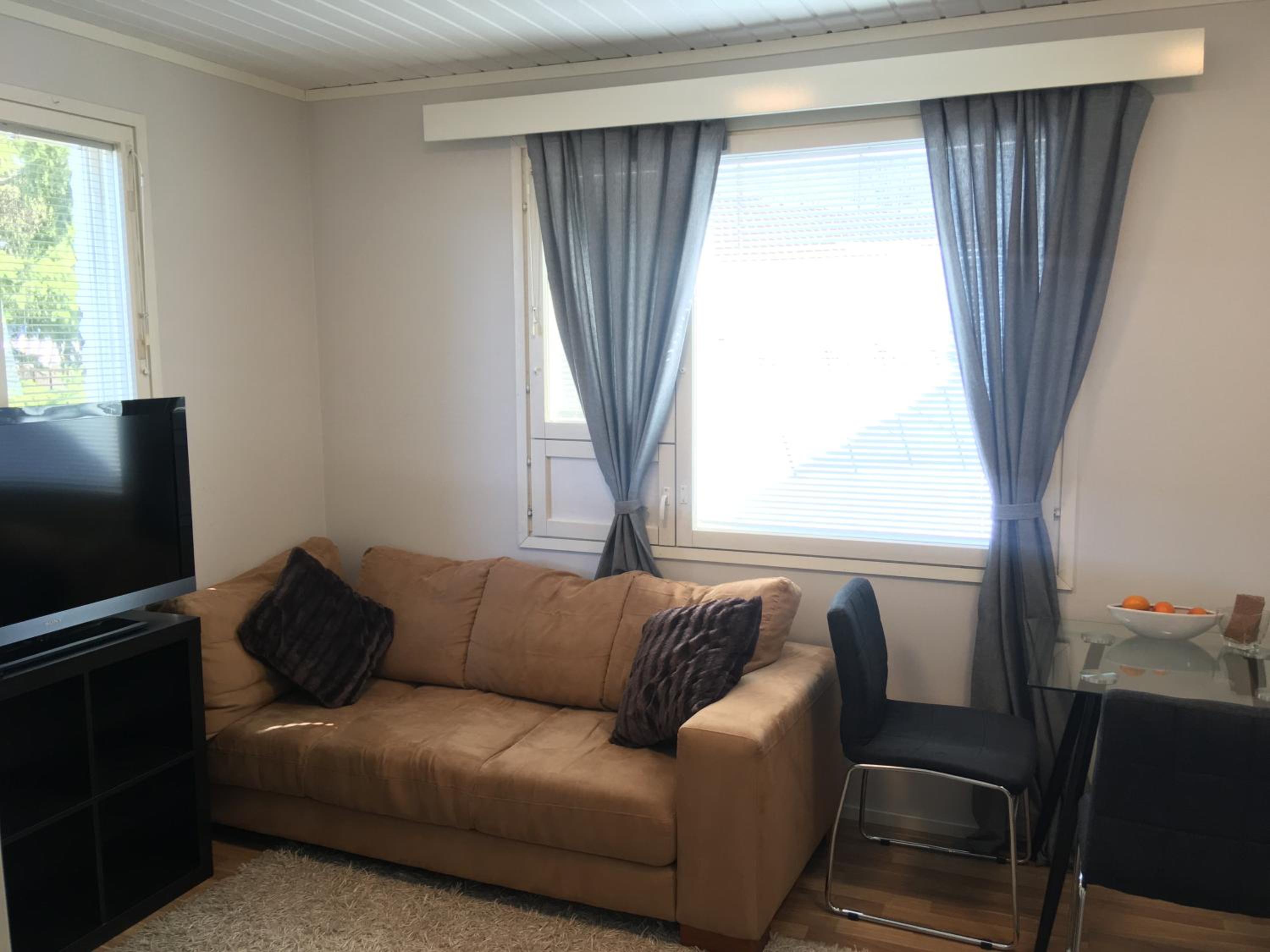 One-Bedroom Apartment - Photo 7