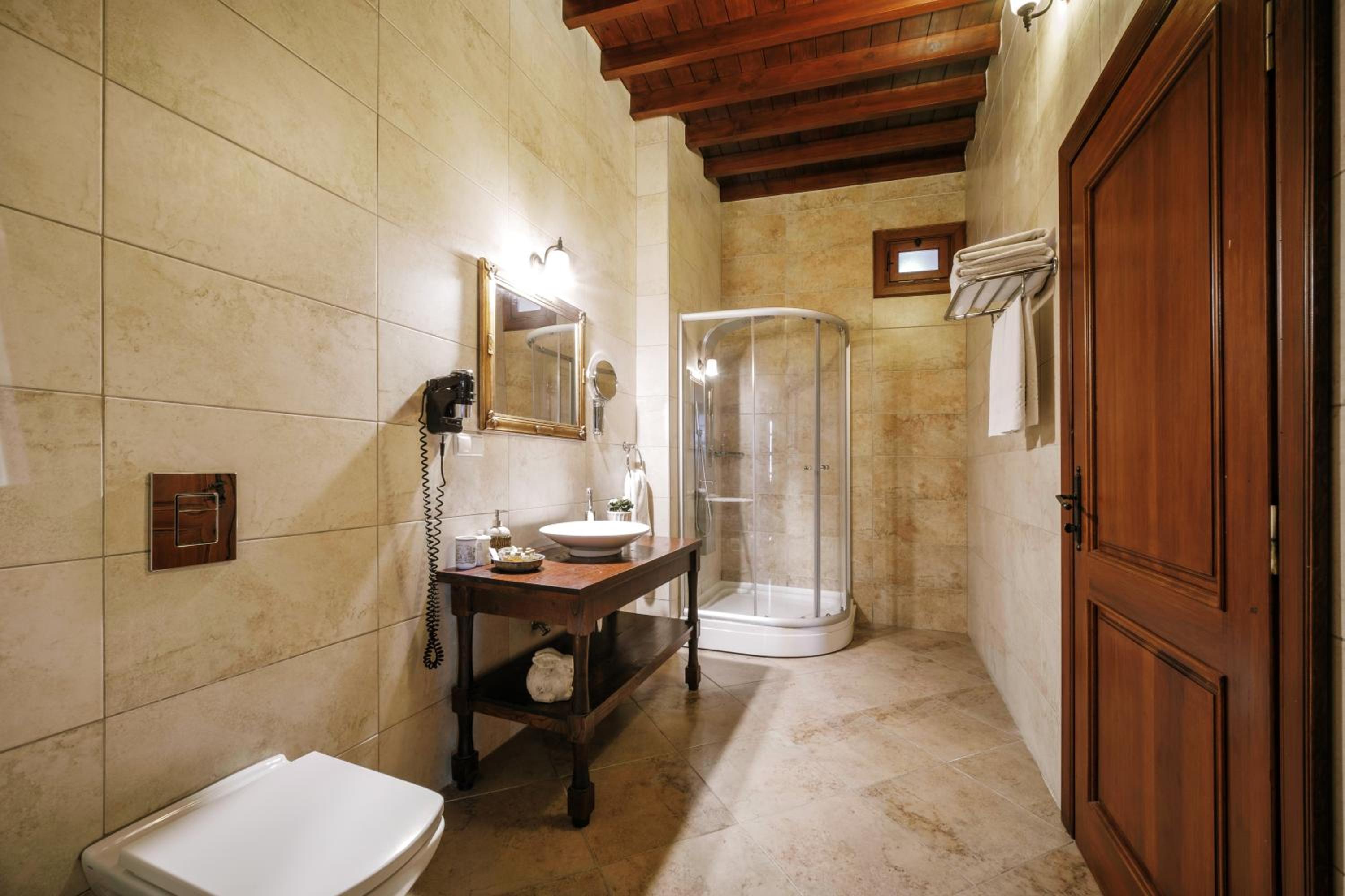 Suite with Sea View - Photo 10