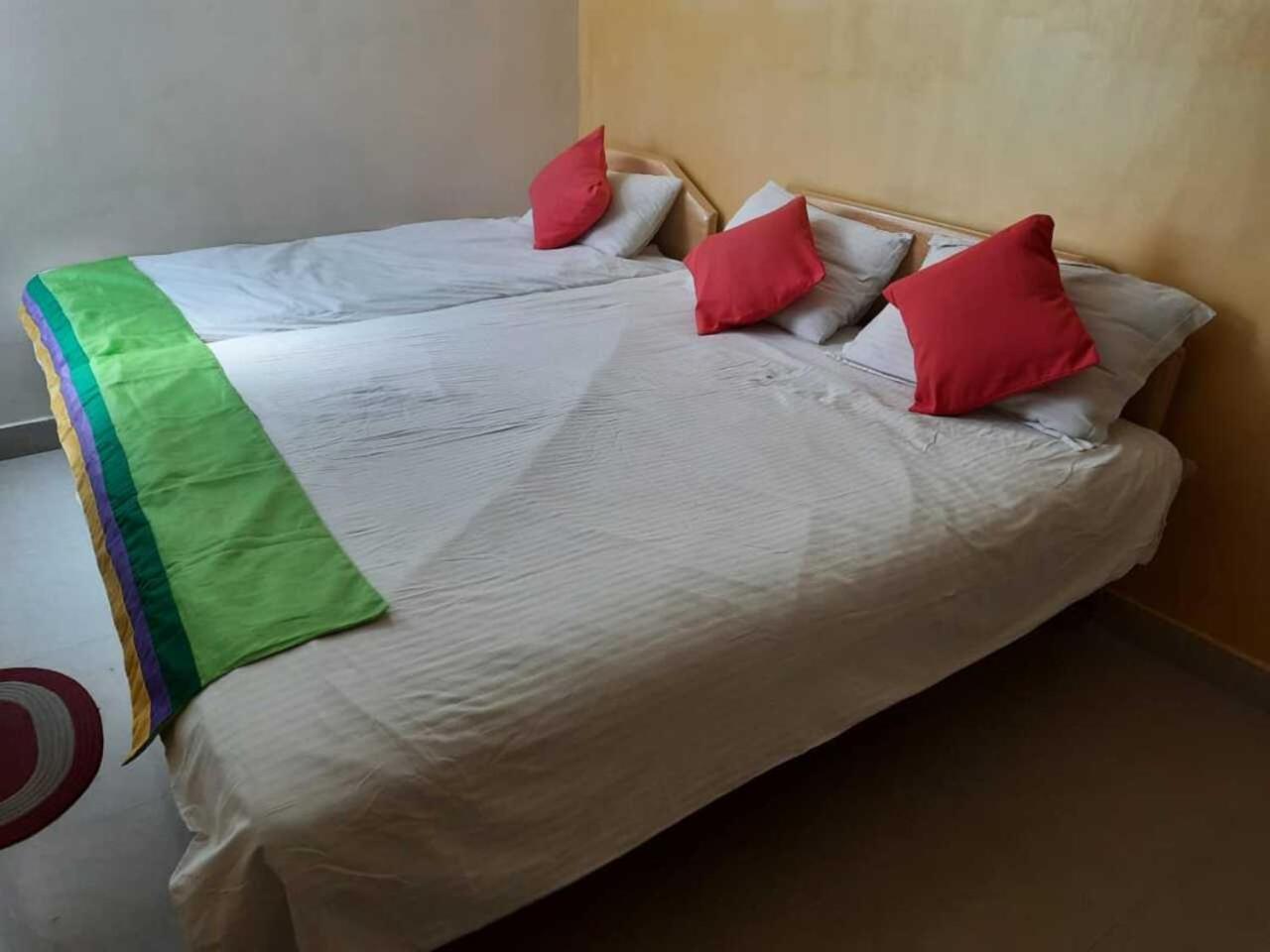 Deluxe Triple Room - Photo 16