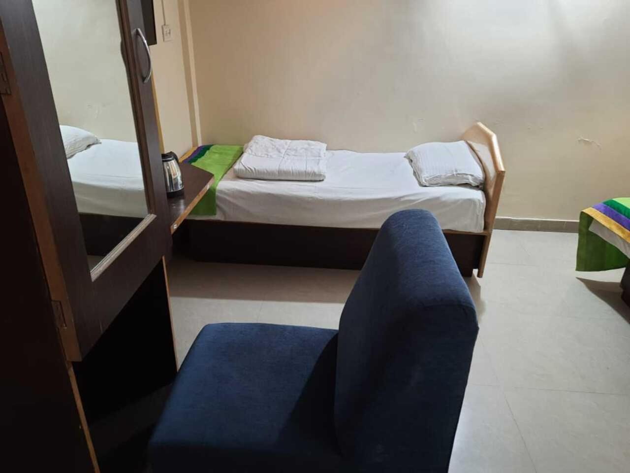 Deluxe Triple Room - Photo 11