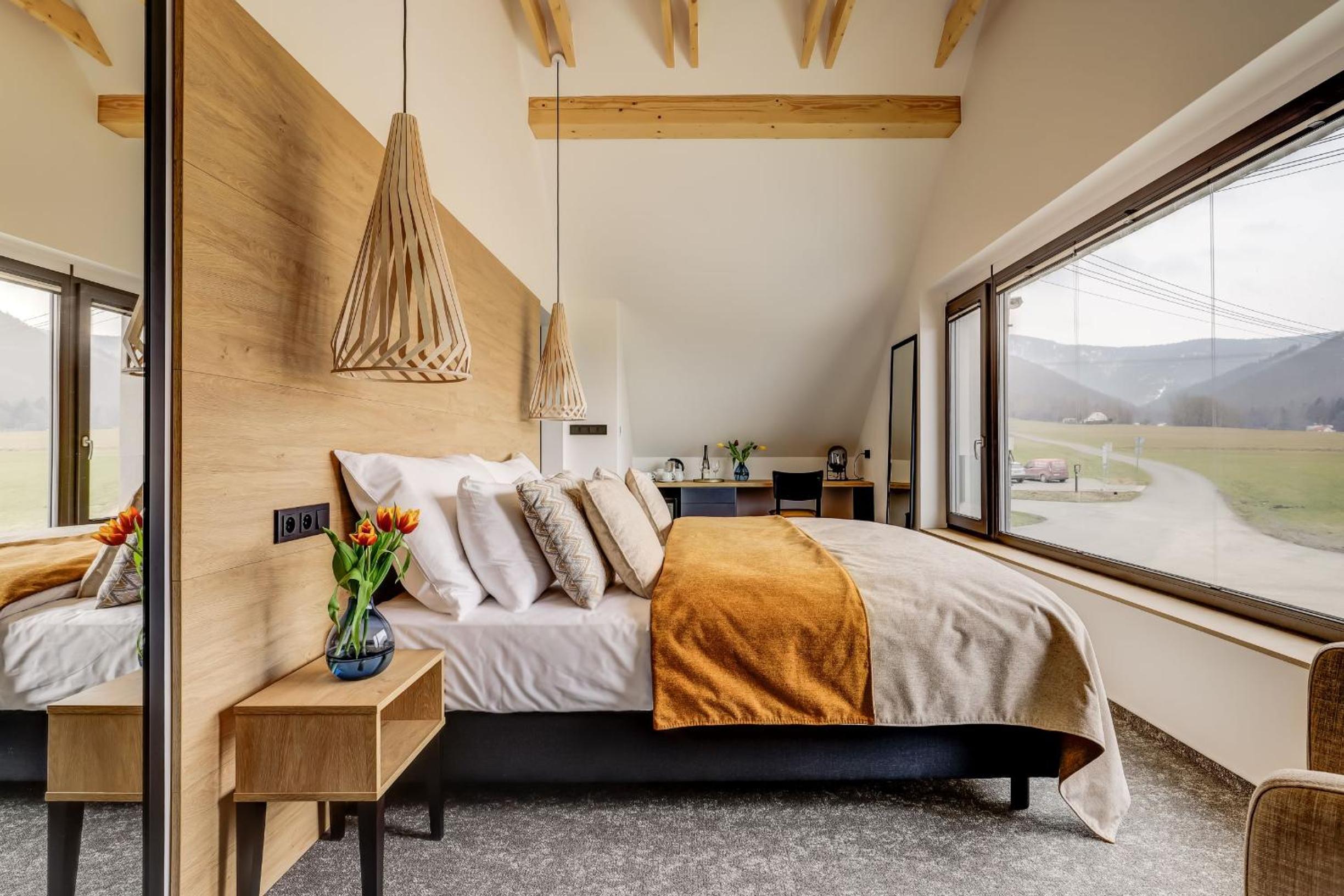 Double Room with Mountain View - Photo 4