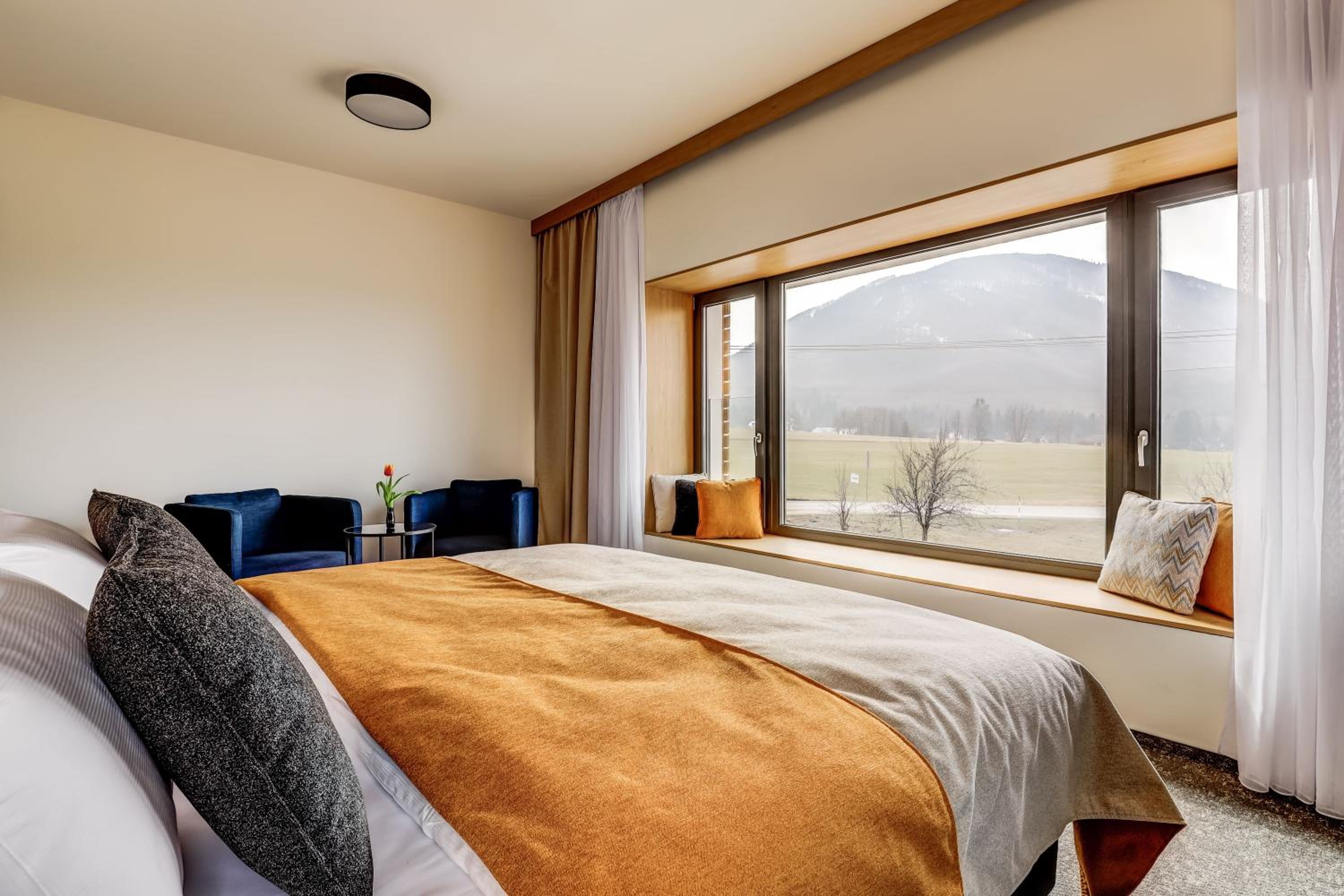 Suite with Mountain View - Photo 6