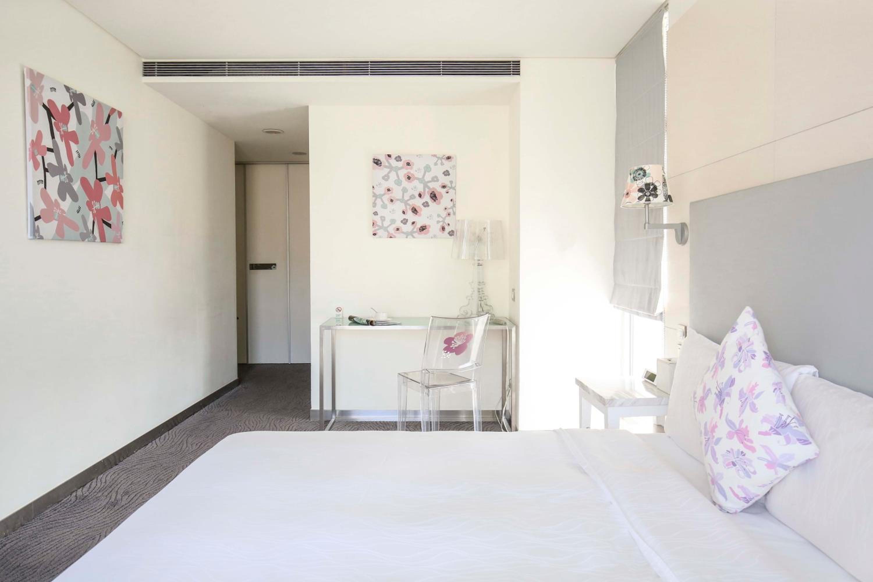 Deluxe Room with City View