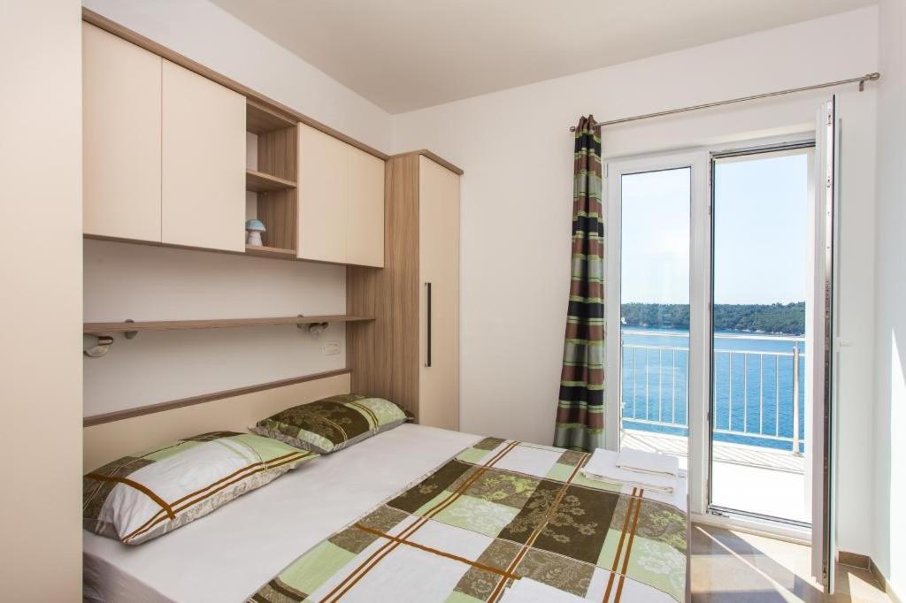 Deluxe Three Bedroom Apartment with Balcony and Sea View (Second Floor) photo 1
