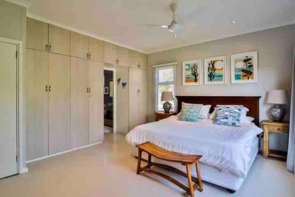 Four-Bedroom House - Photo 15