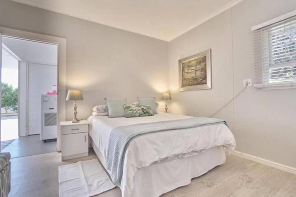 Four-Bedroom House - Photo 1