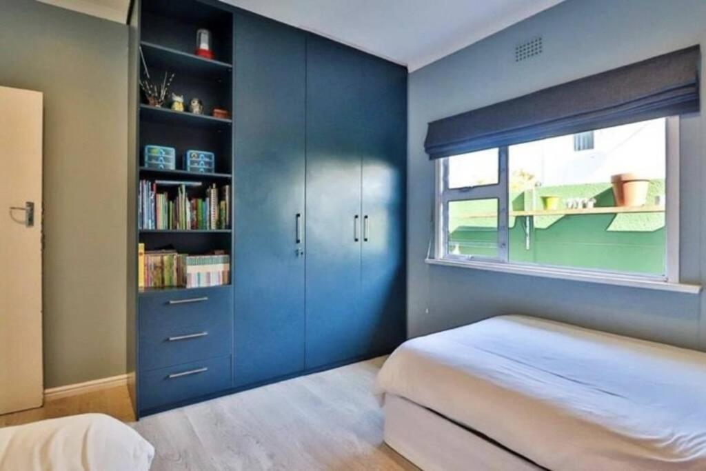 Four-Bedroom House - Photo 21