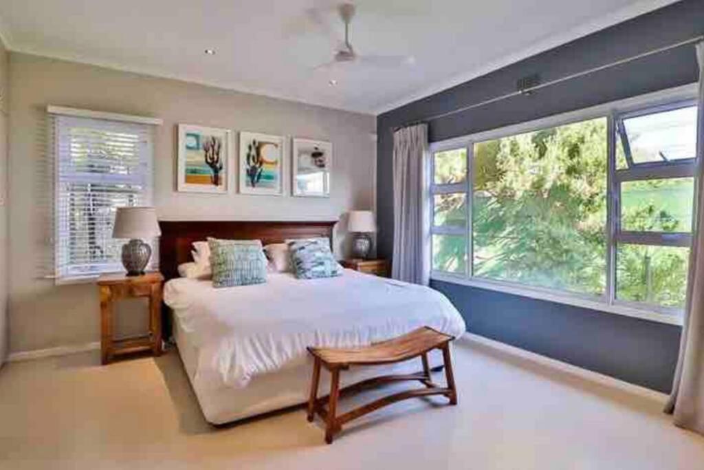 Four-Bedroom House - Photo 26