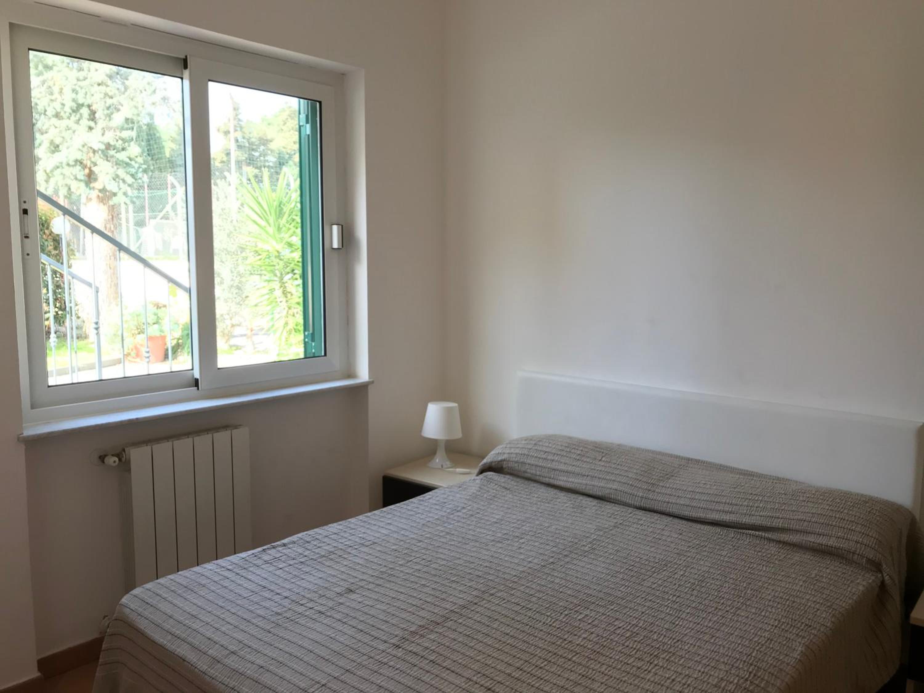 Deluxe Two-Bedroom Apartment with Garden View photo 3