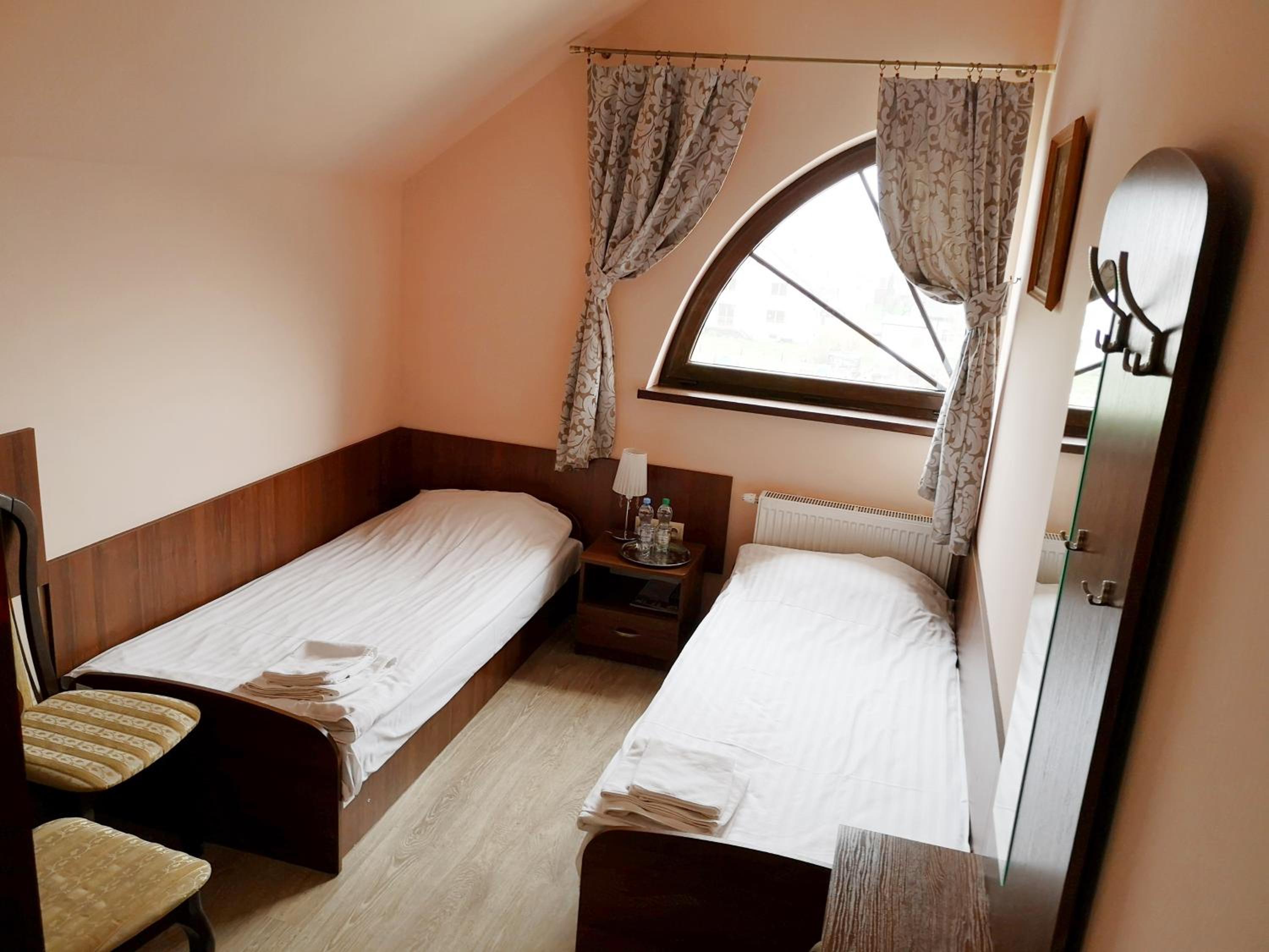 Small Twin Room photo 3