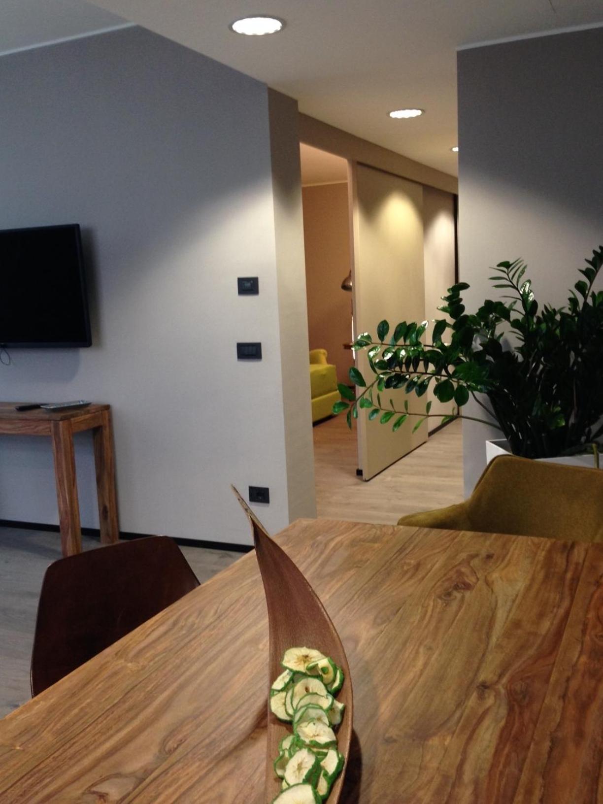 Suite - Photo 5