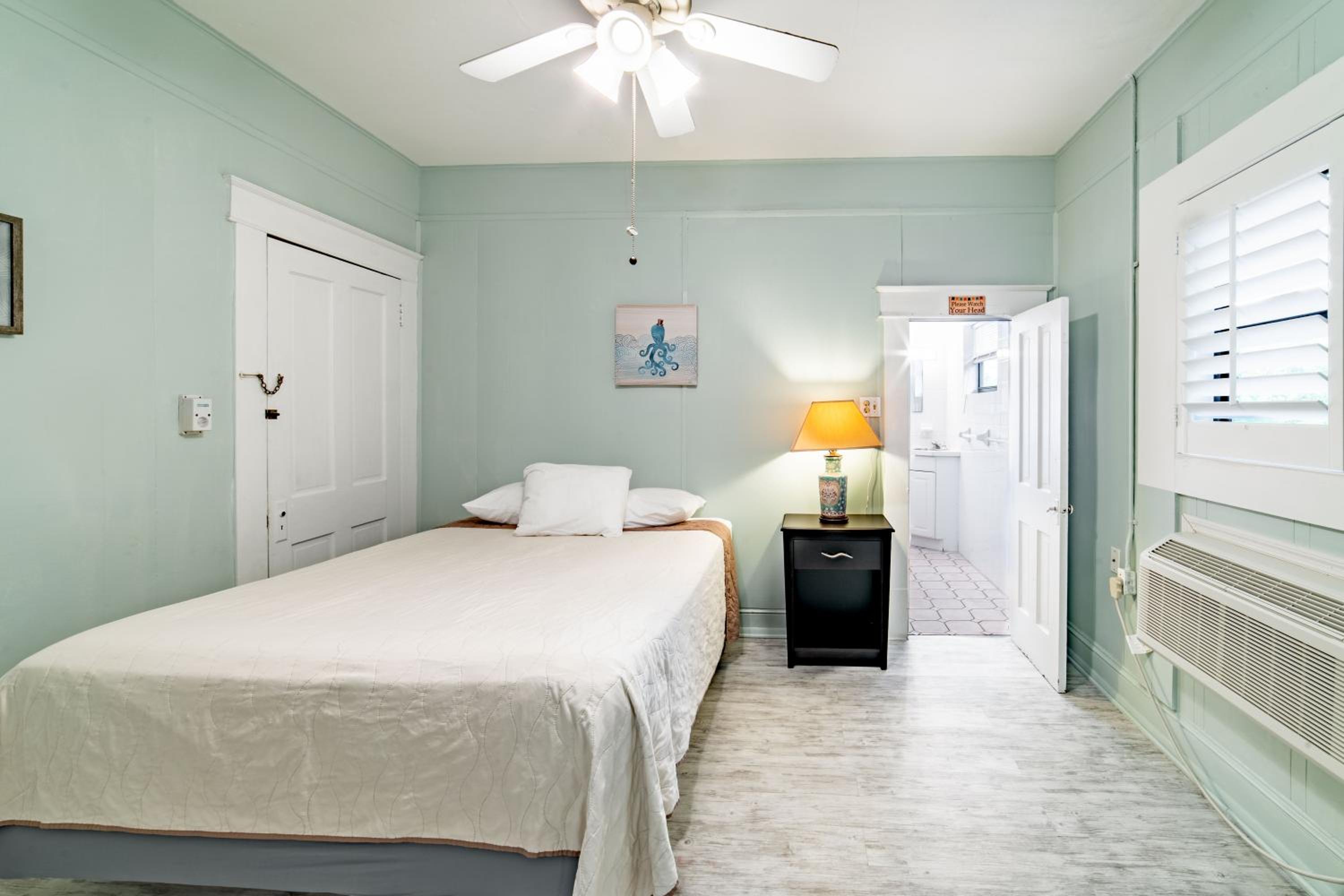 One-Bedroom Suite photo 1