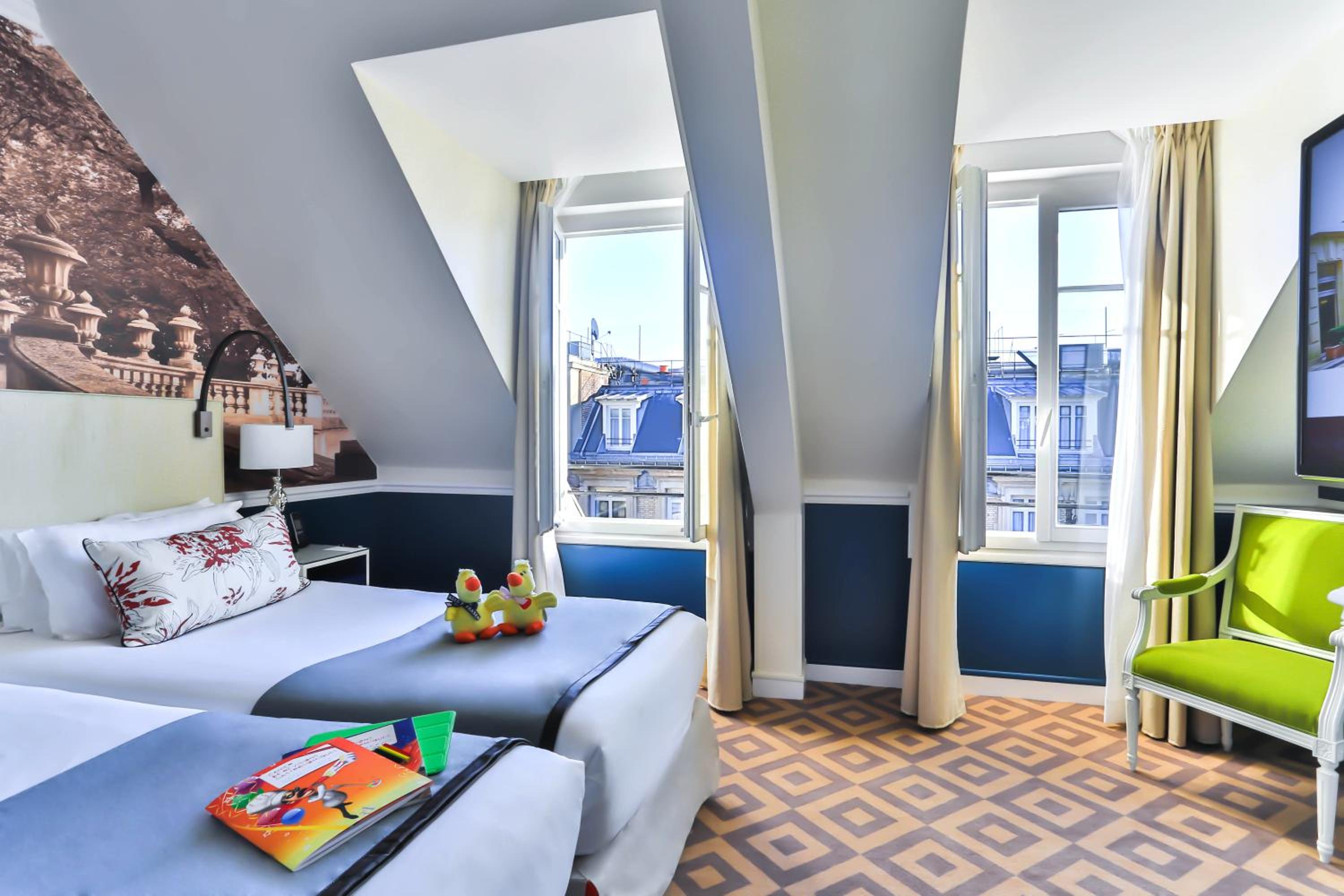 Two-Bedroom Deluxe Suite with Patio View