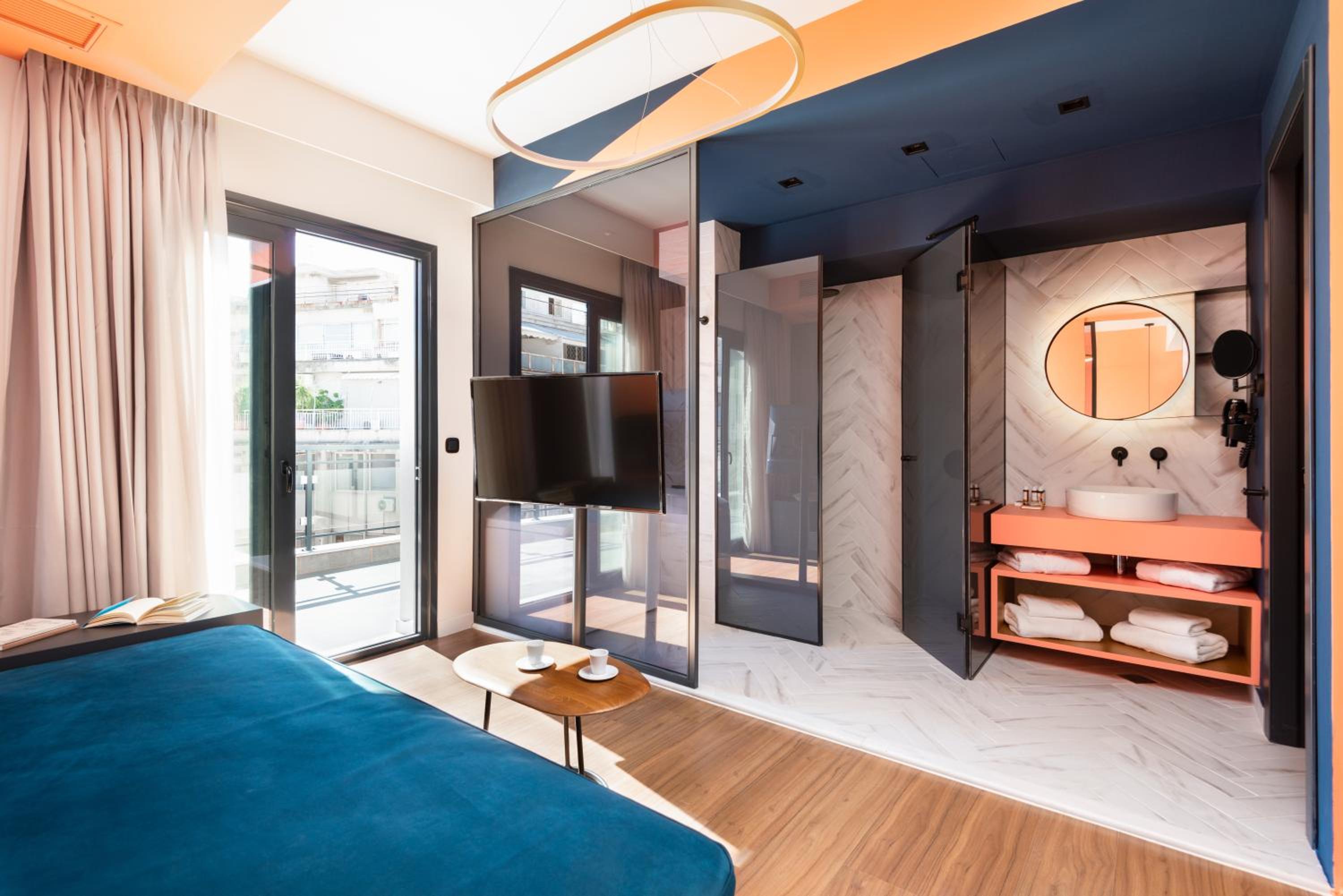 Deluxe Suite photo 2