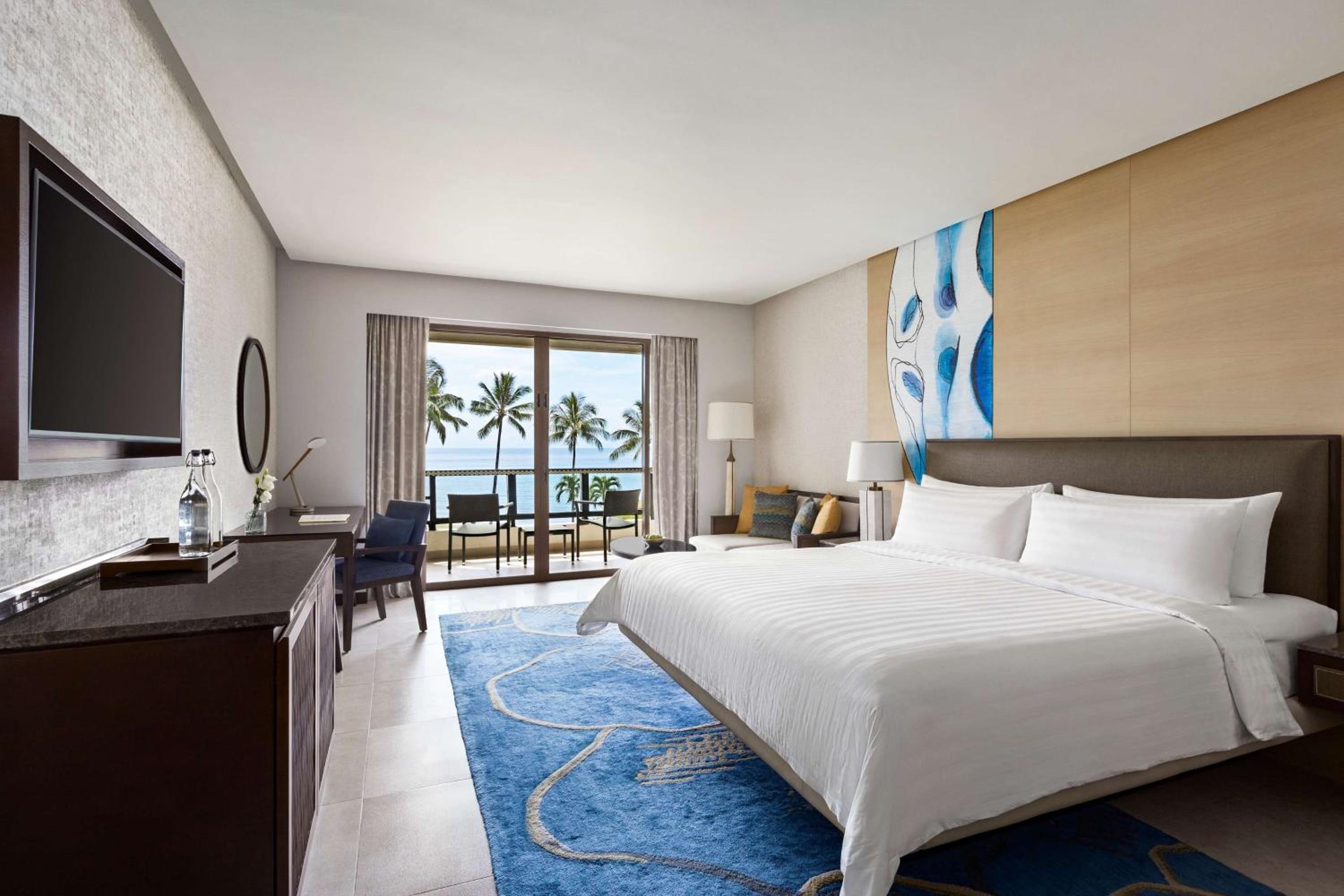 Tanjung King Room with Sea View - Photo 8