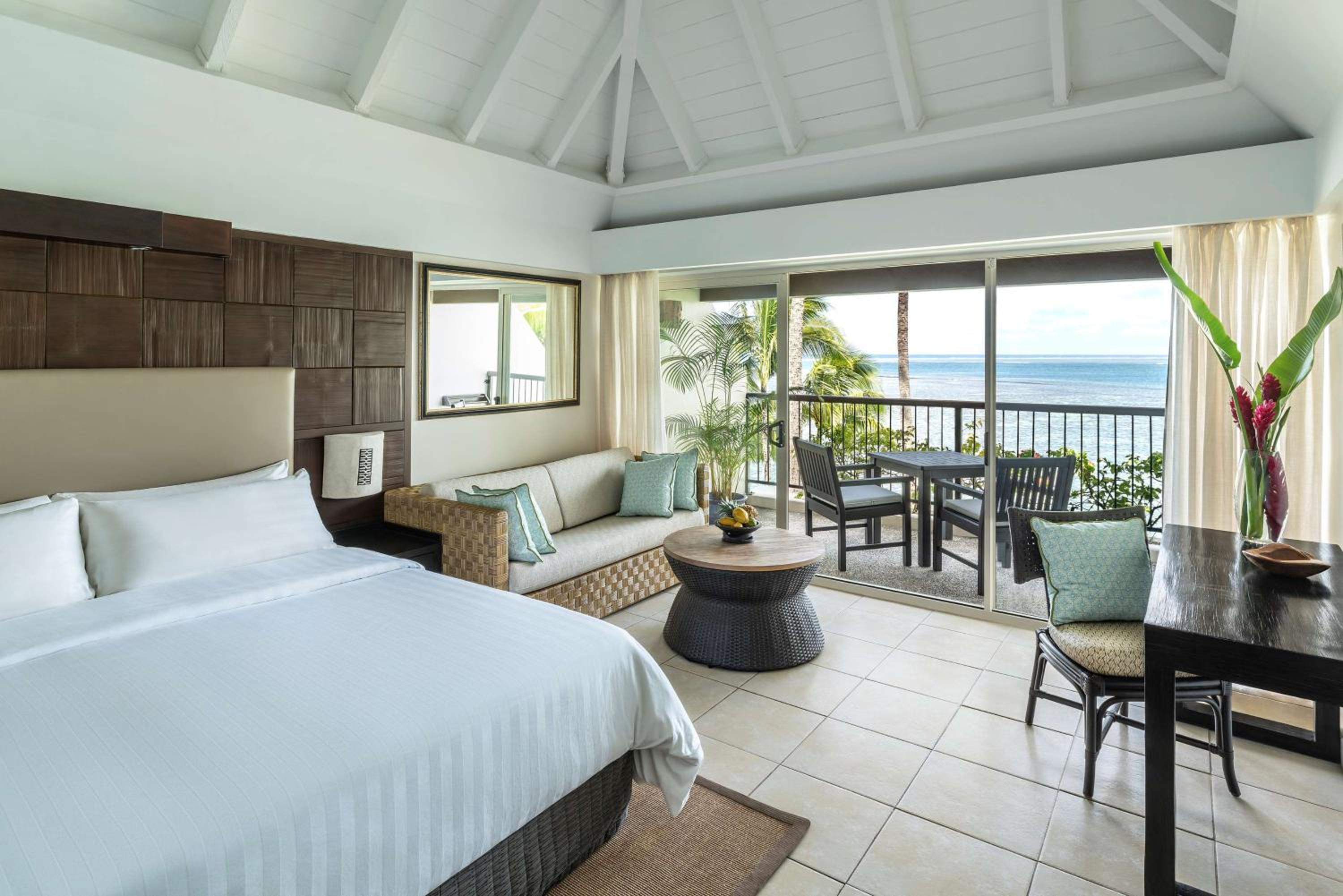 Ocean Deluxe King Room - Photo 1