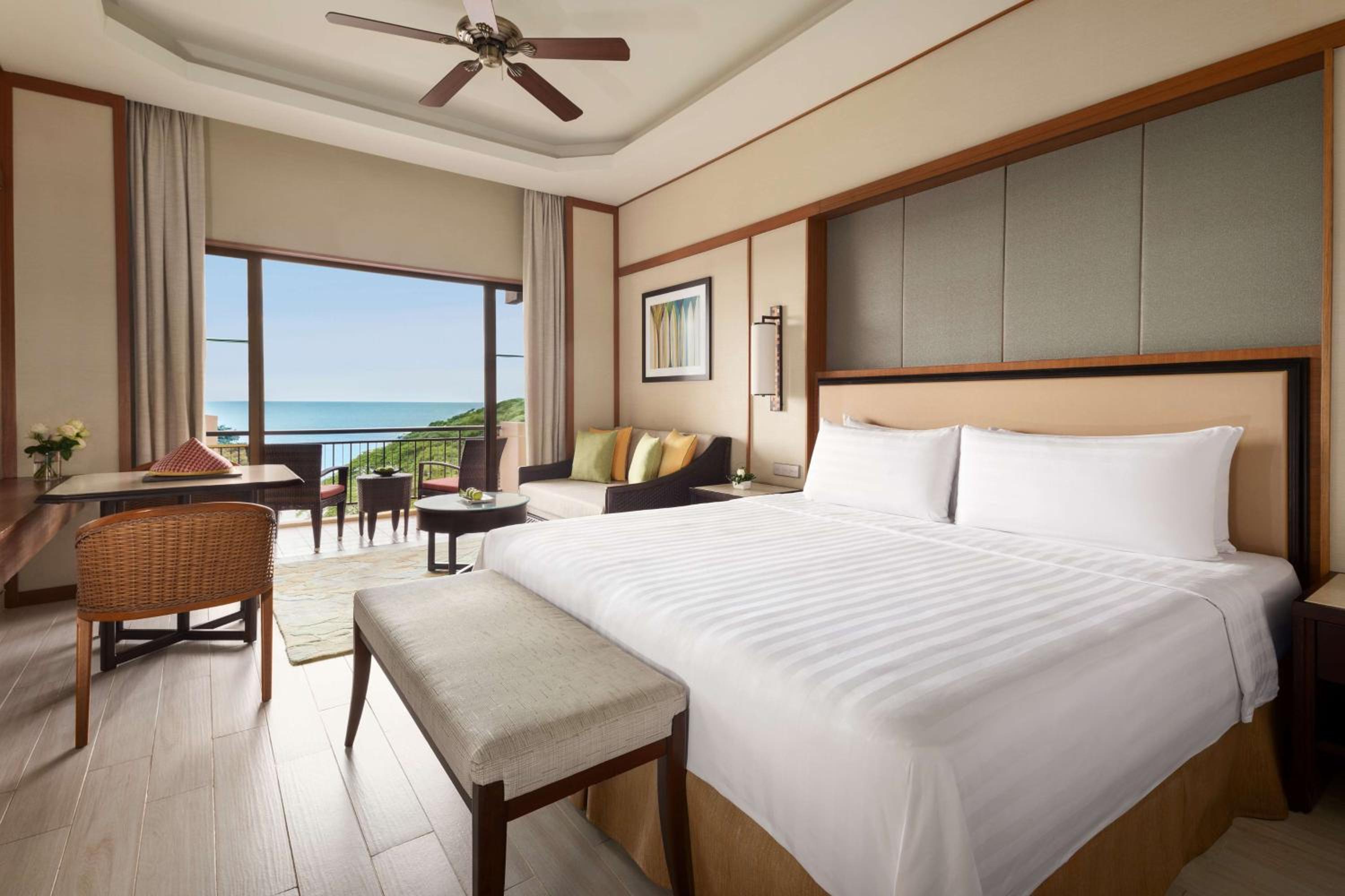 Deluxe Double Room with Sea View - Garden Wing - Photo 3