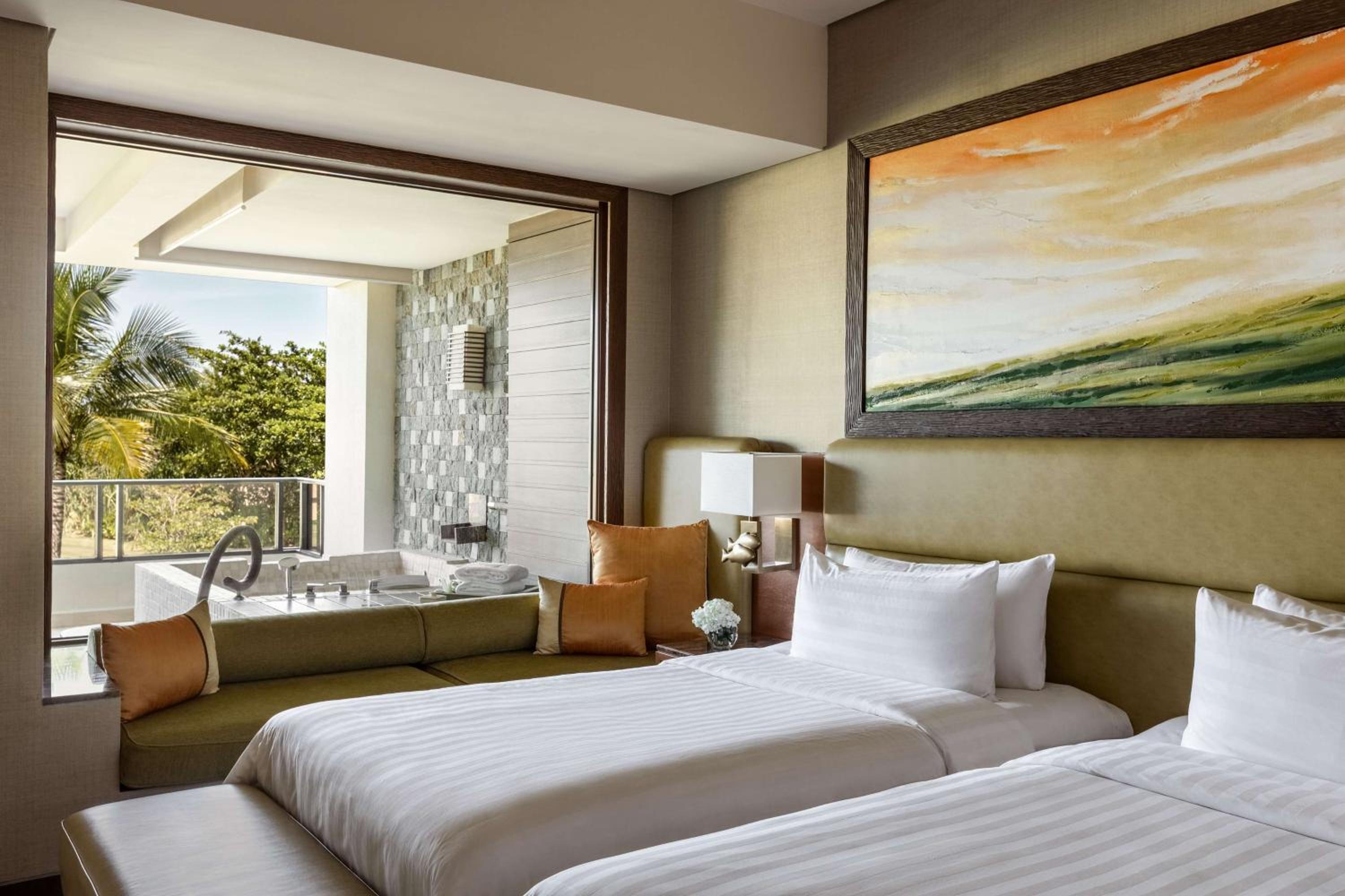 Ocean Wing Junior Suite Garden View Twin Room - Photo 5