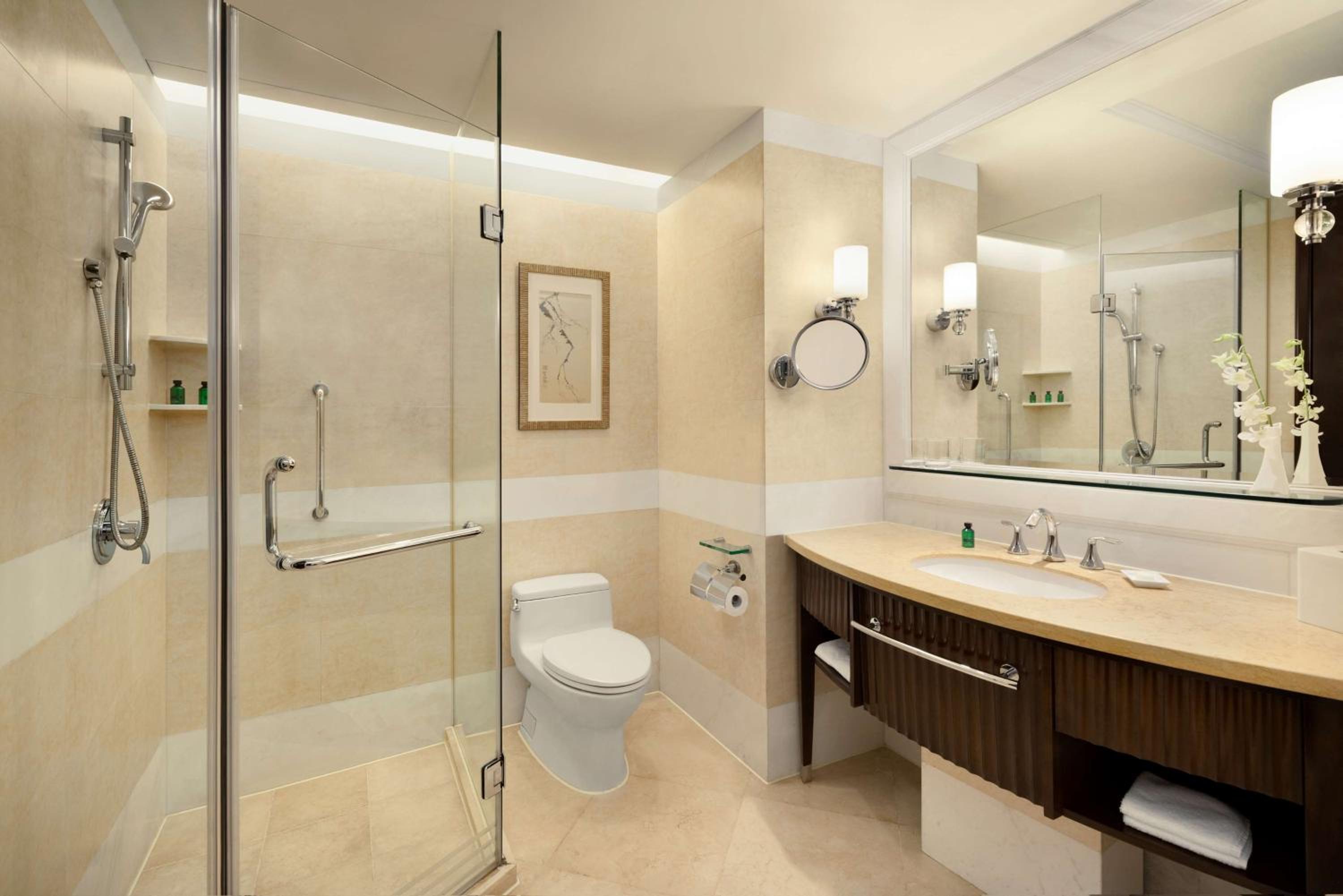 Deluxe King Room - Photo 5