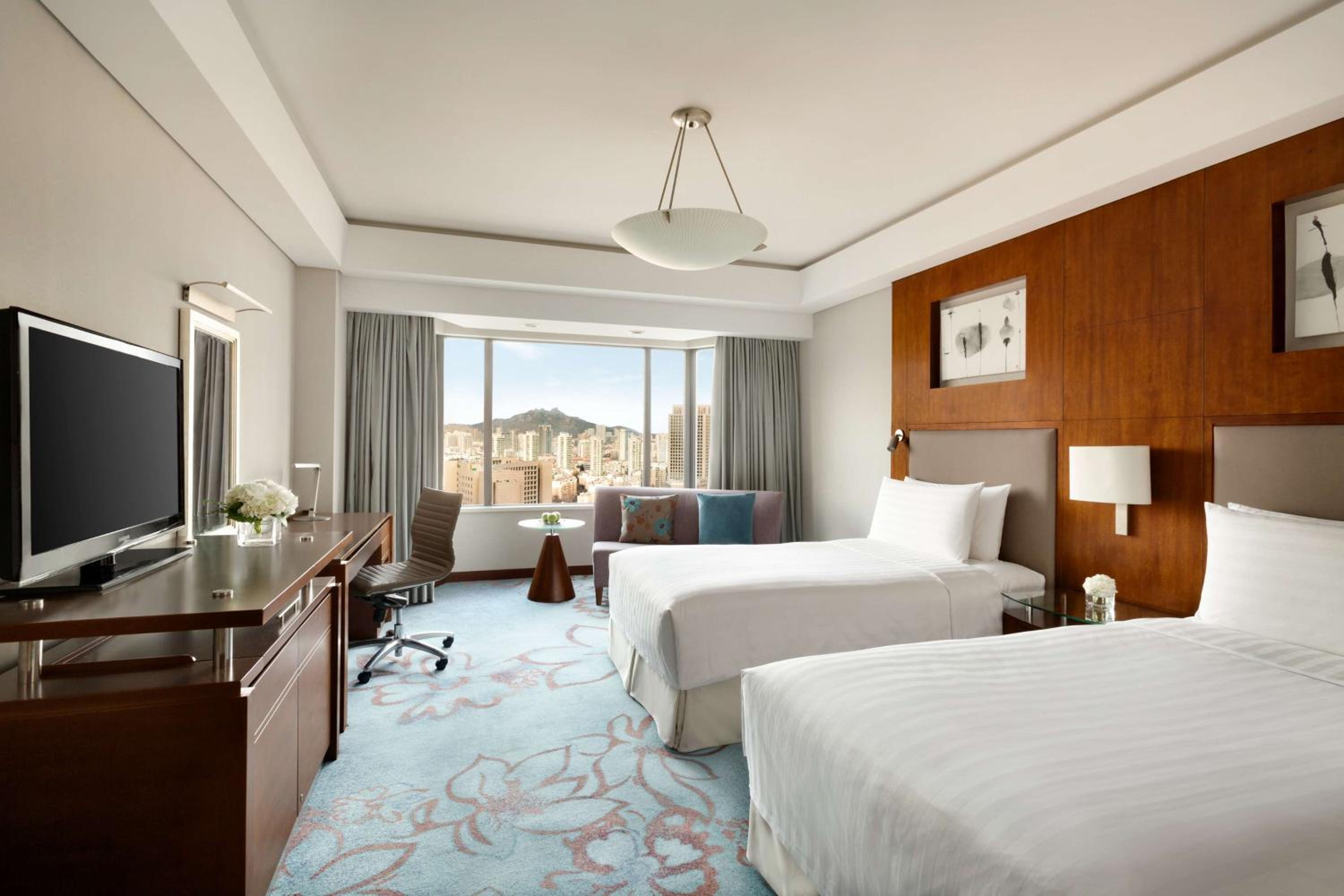 Deluxe Twin Room - City Wing photo 1